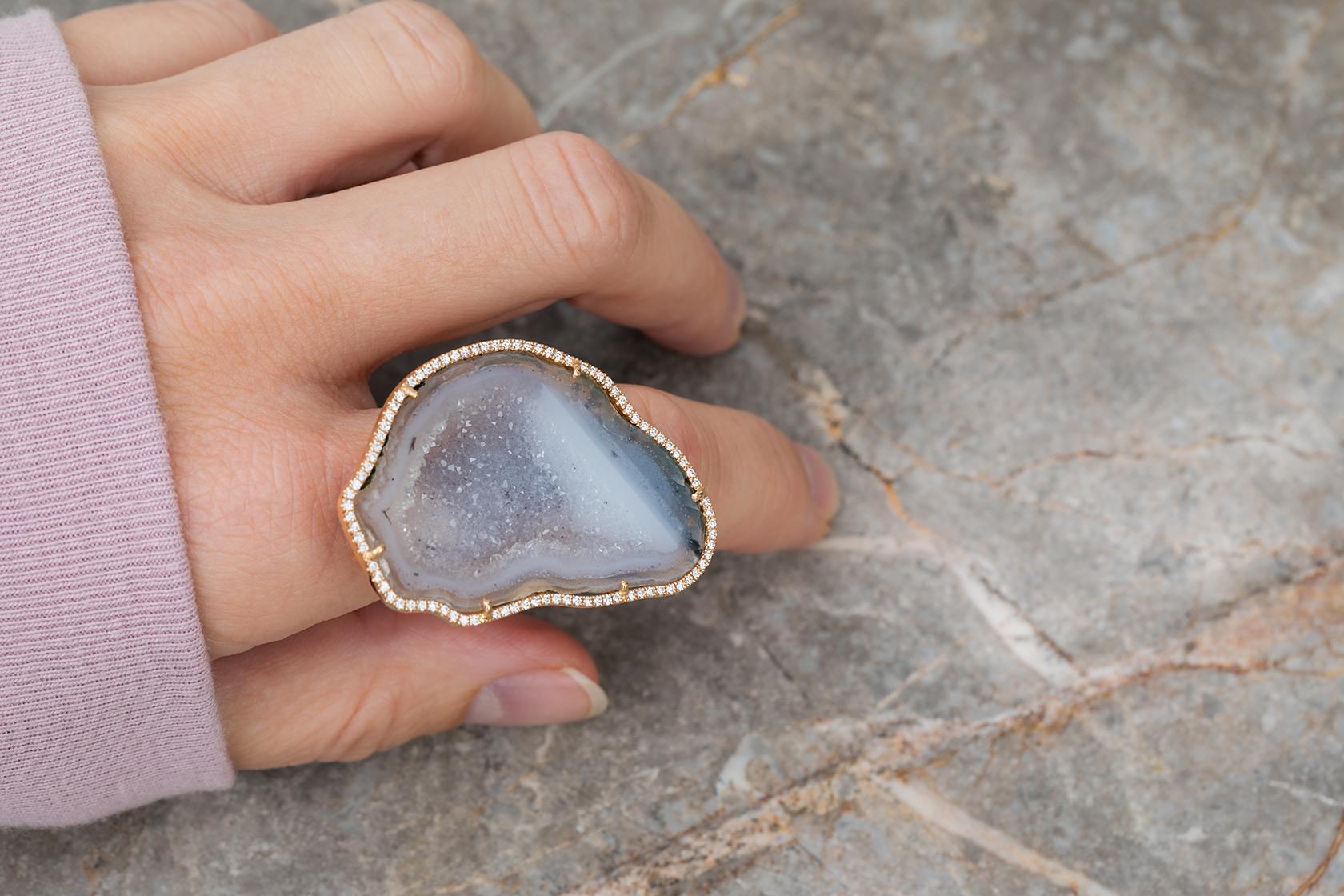 Karolin Agate Nude Geode Rose Gold Cocktail Ring Pavé Diamonds In New Condition In Antwerp, BE