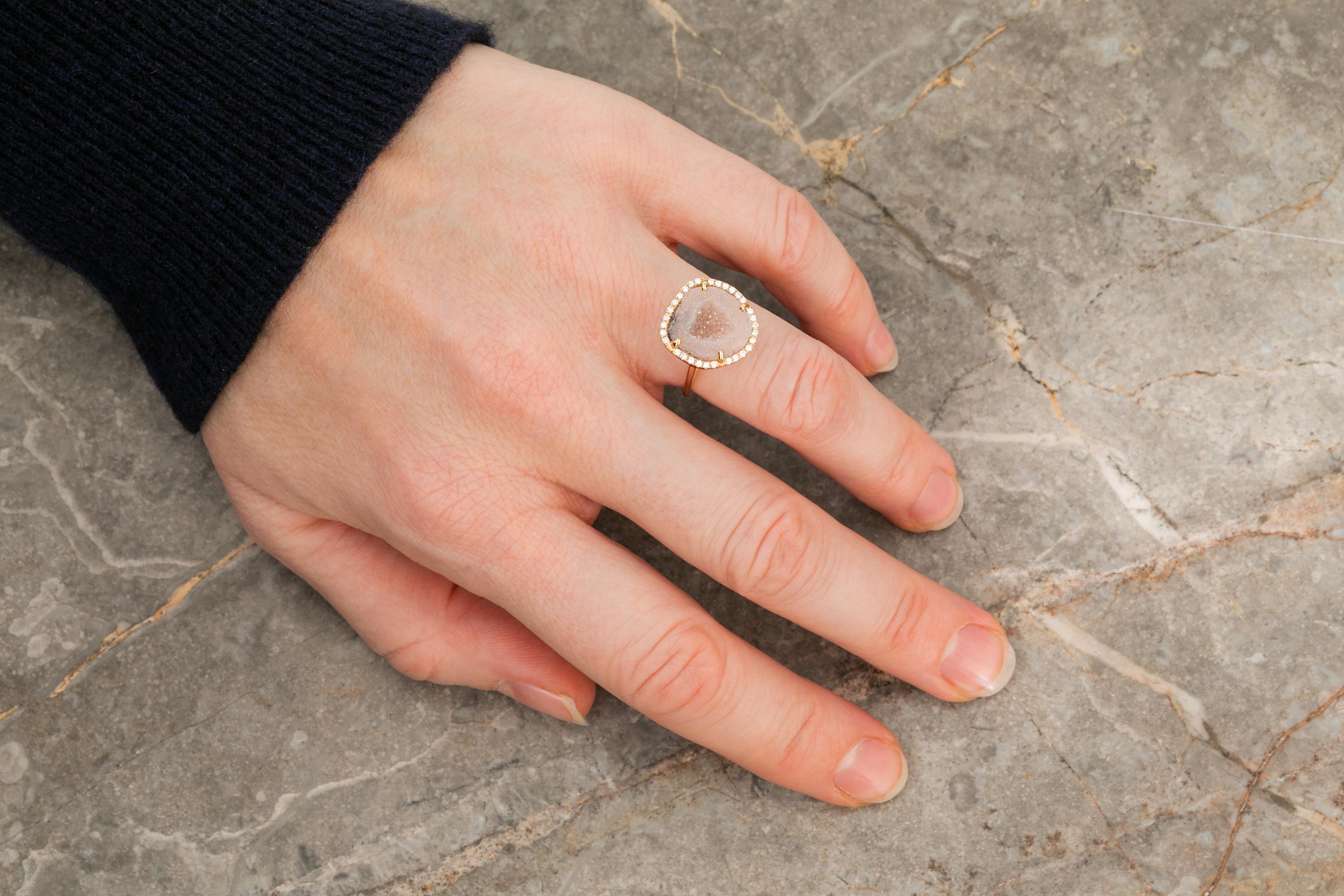 Pink is the new black!
This cute pink ring is the perfect ring to give the one you love.
Set with 18 k rose gold and 0,20 ct shimmering diamonds.
Great for summer and winter styles.