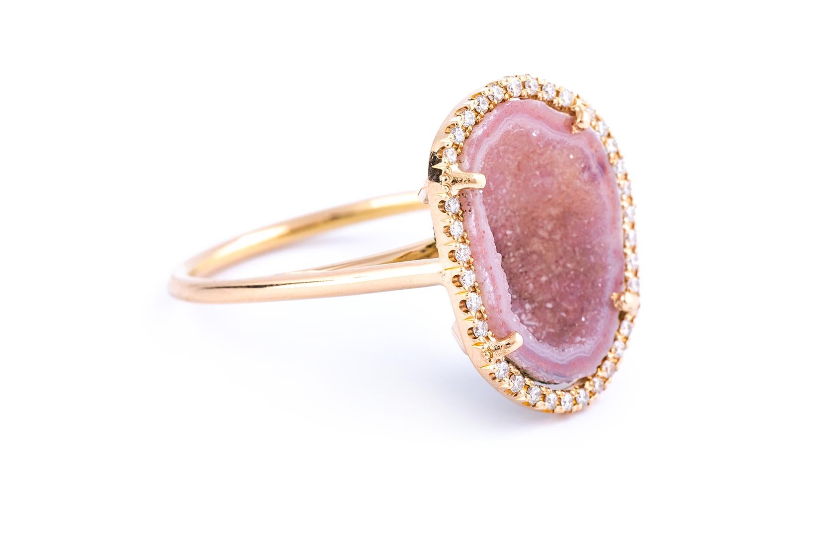Pink is the new black!
This cute pink ring is the perfect ring to give the one you love.
Set with 18 k rose gold and 0,20 ct shimmering diamonds.
Great for summer and winter styles.