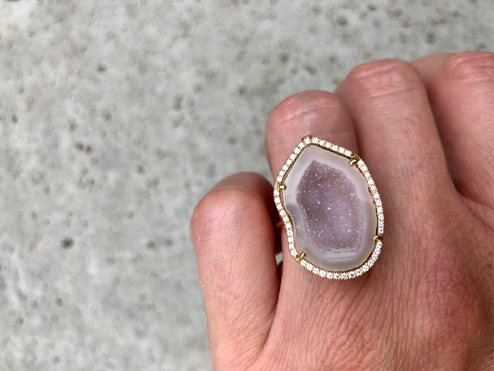 Karolin Rose Gold Pink Agate Geode White Pave Diamond Cocktail Ring In New Condition In Antwerp, BE