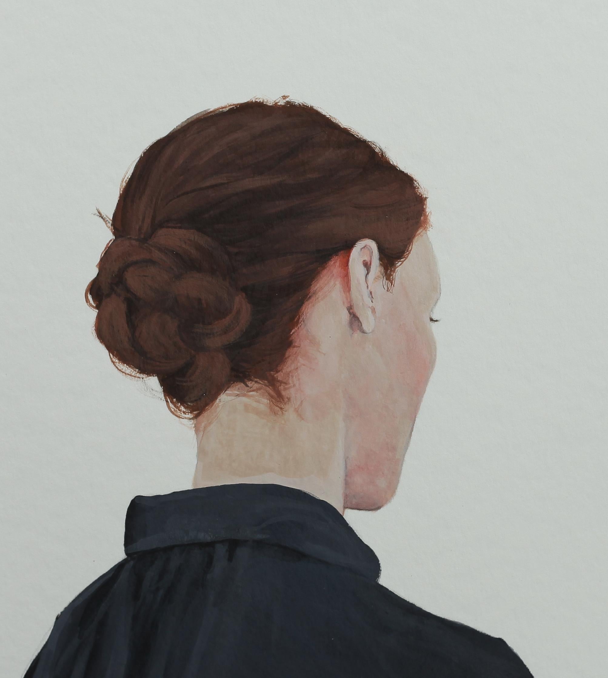 ''Guarda di lato XVI'' Ritratto contemporaneo di ragazza con camicetta blu - Painting Contemporaneo di Karoline Kroiss