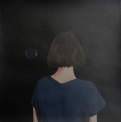 « Soap Bubble V » - Peinture contemporaine d'un portrait d'une fille avec une bulle de savon