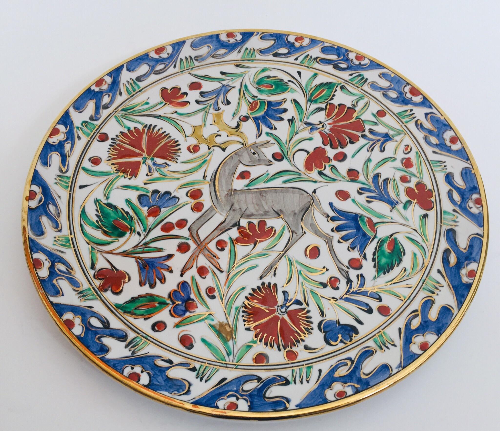 Karos, handbemalte Krönungen und Tulpen, dekorativer Teller, Rhodes, Griechenland (20. Jahrhundert) im Angebot
