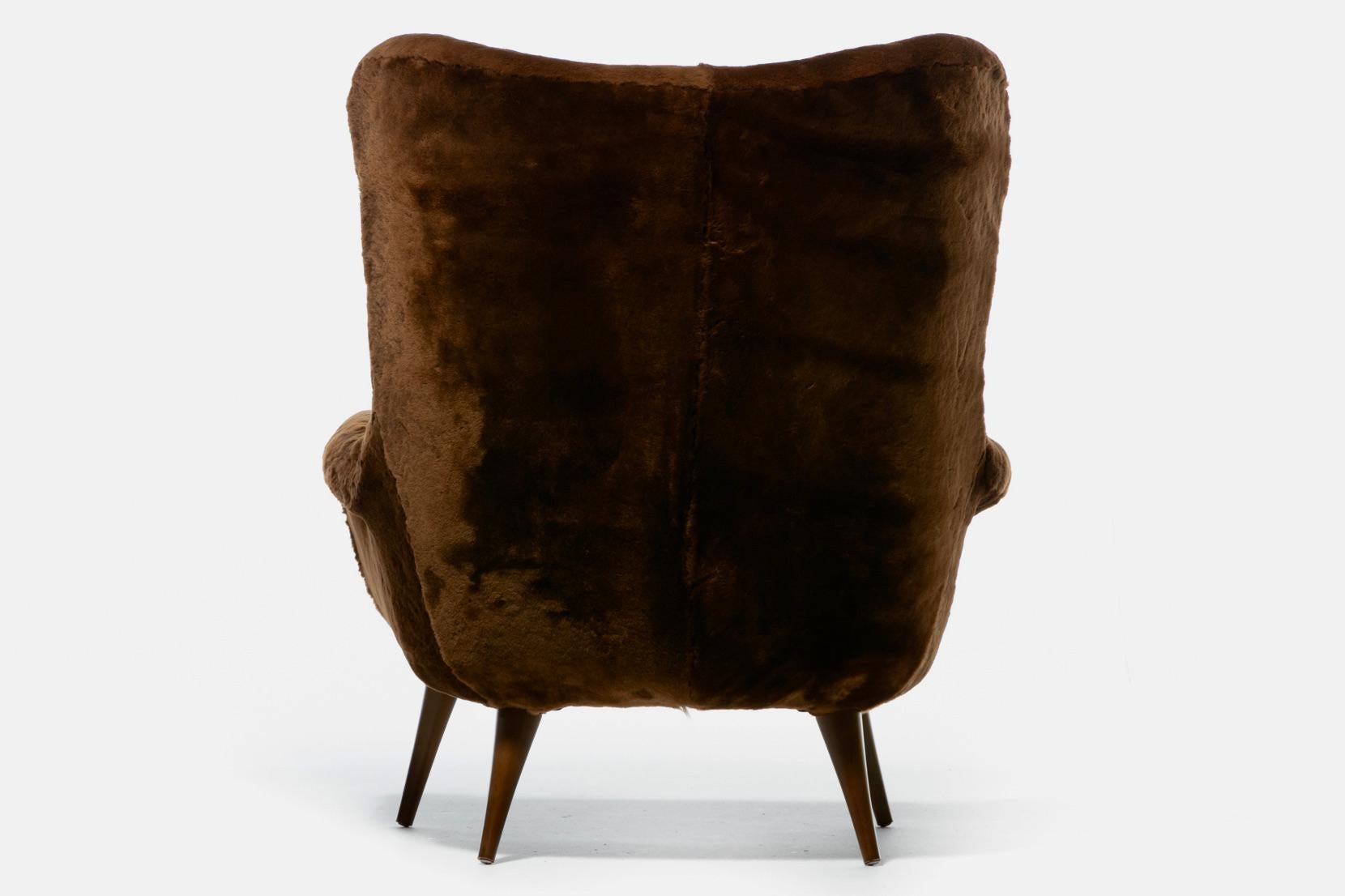 Karpen Wingback Chairs in Luxuriously Soft Milk Chocolate Shearling, circa 1950s For Sale 3