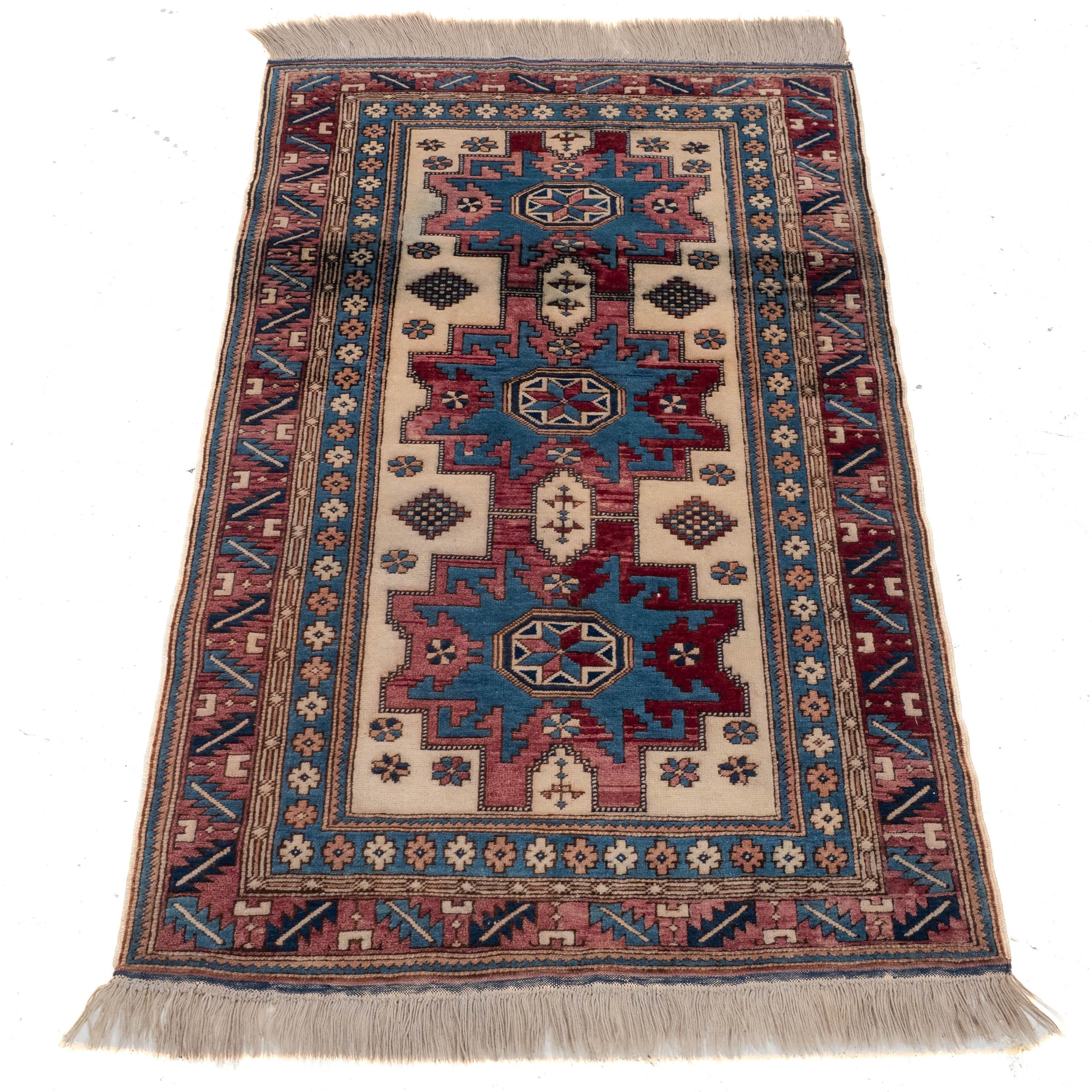 Ein Kars Kazak türkischen anatolischen, handgewebten Teppich, etwa 6'4 