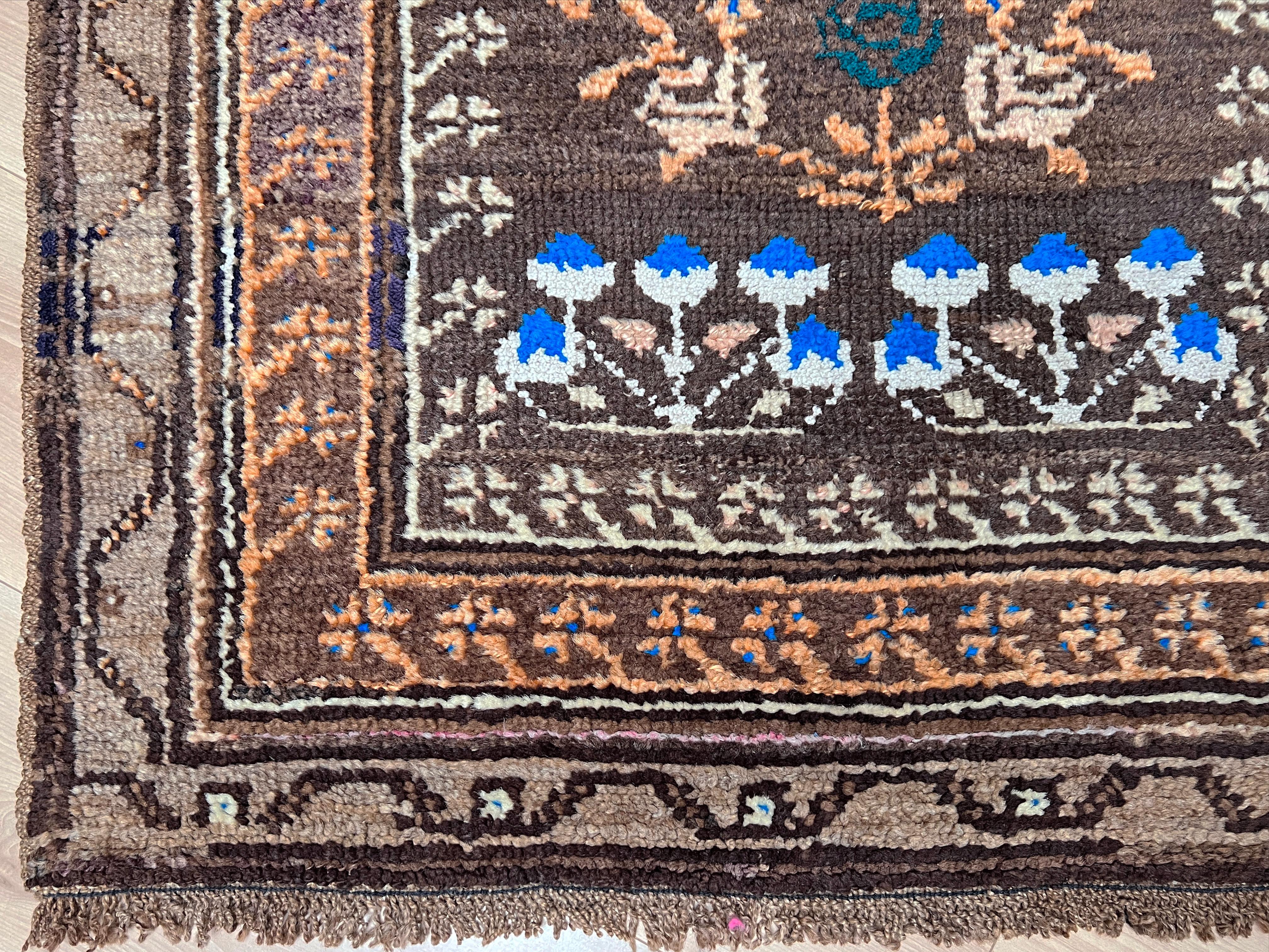 Kars - • Vintage Türkisch Mini Wollteppich - • Handgeknüpfter Akzentteppich - • 2′11″×4′1″ - • 19 im Angebot 5