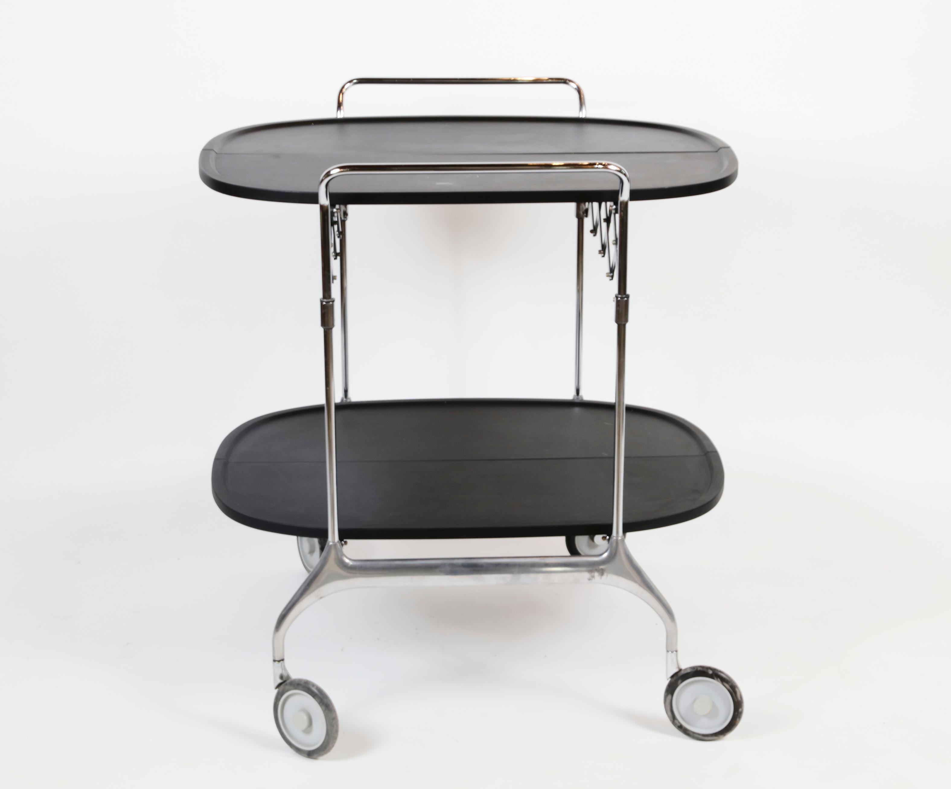 Kartel black bar cart

Measures: 26.5