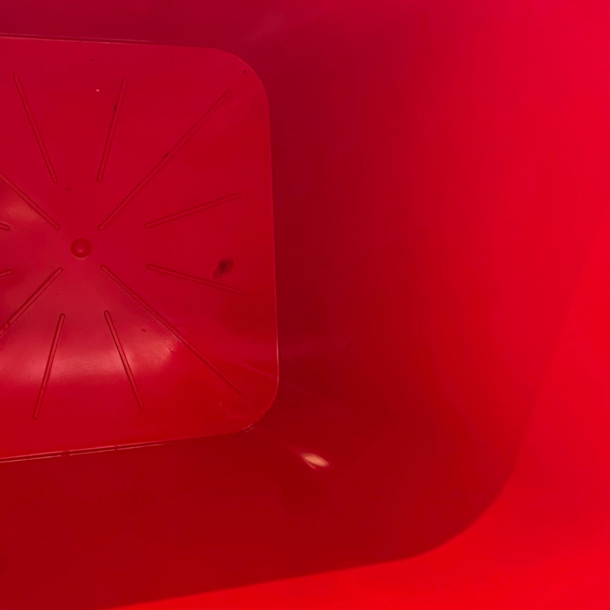 Plastic Kartell 4672: Iconic 70s Paper Basket by Ufficio Tecnico-Vibrant Red Glossy 