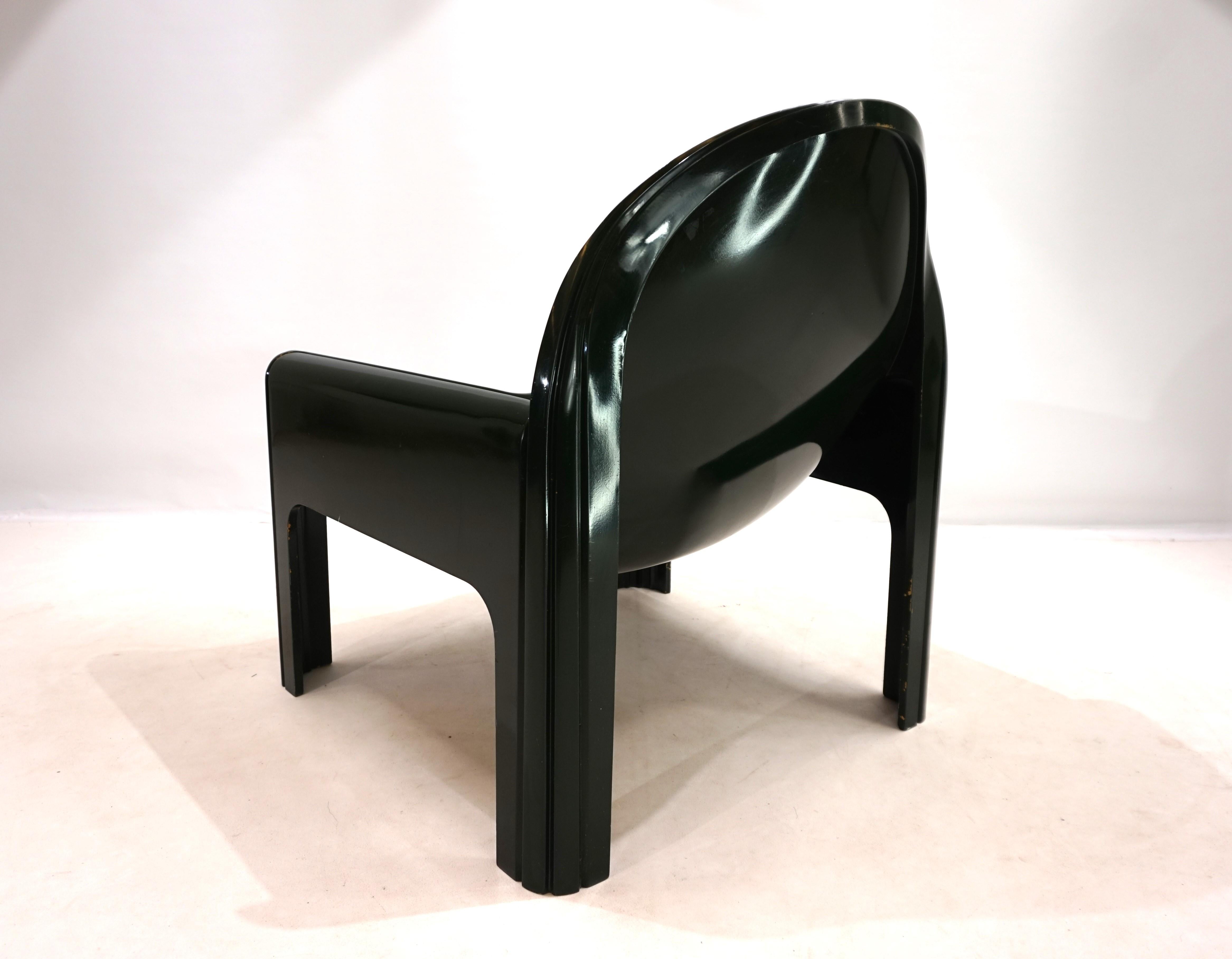Kartell 4794 plastic armchair by Gae Aulenti, 1972 In Good Condition For Sale In Ludwigslust, DE