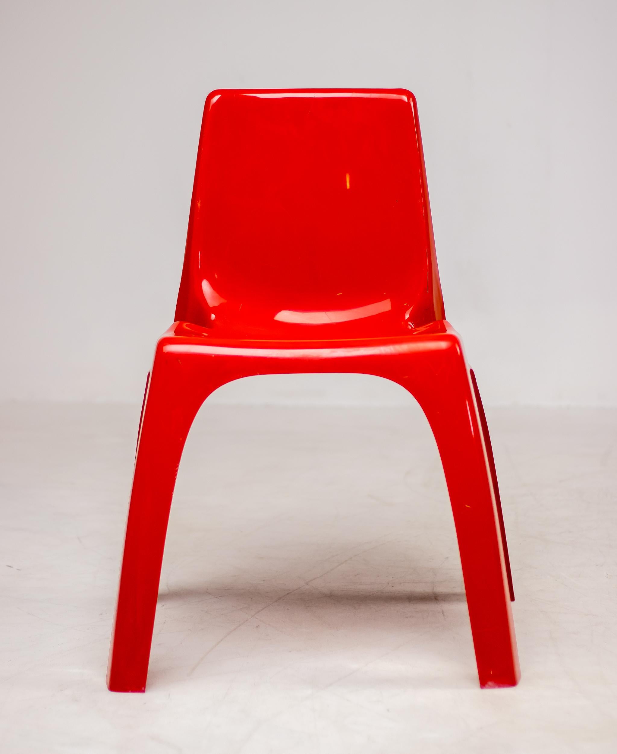 This rare and important chair, designed in 1965 by Giorgina Castiglioni, Giorgio Gaviraghi and Aldo Lanza for Kartell, Milano, is the first ever chair made in the world in a single stackable monocoque, unlike the model 860 designed by Joe Colombo