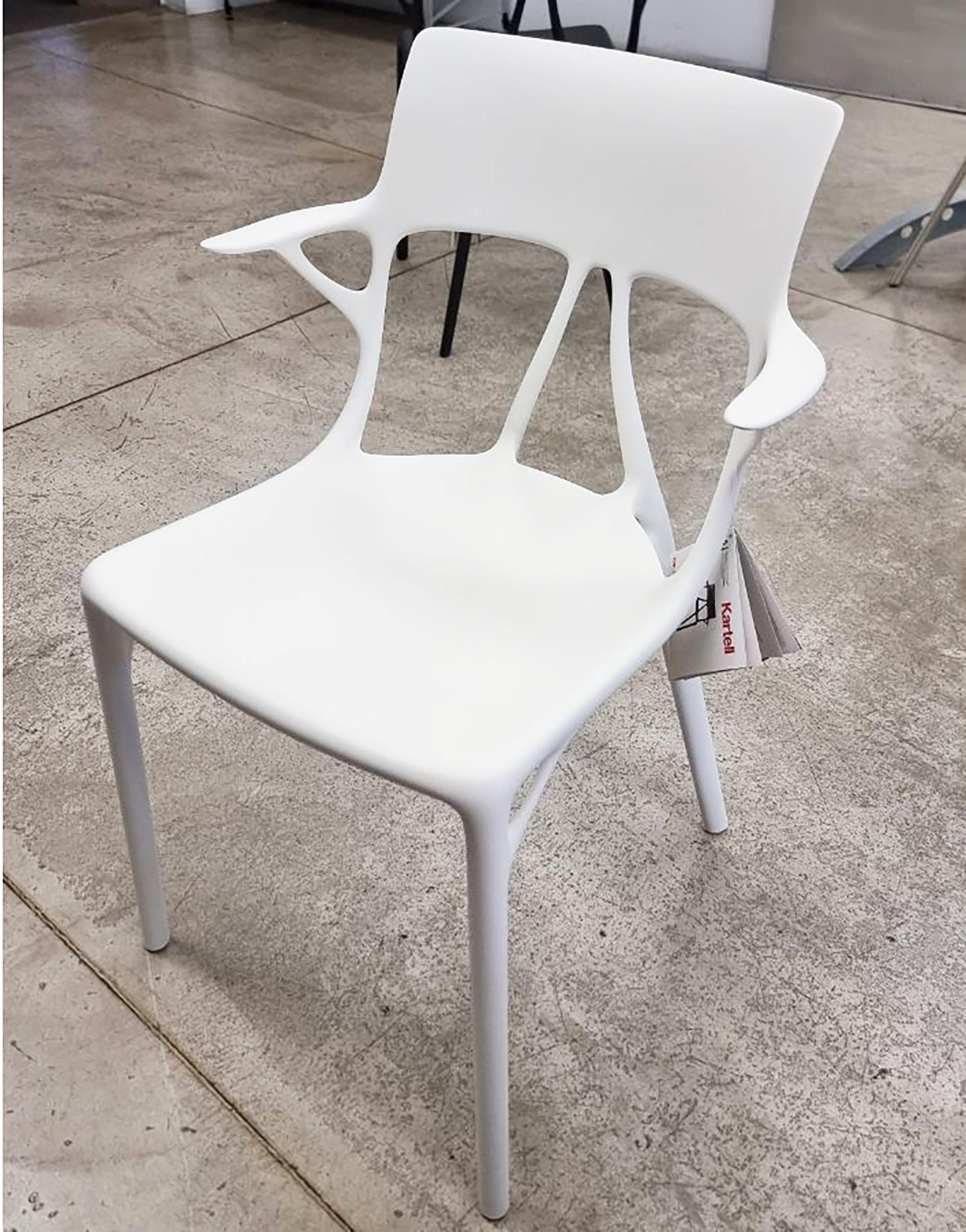 Sedia Kartell AI di Starck in vendita 5
