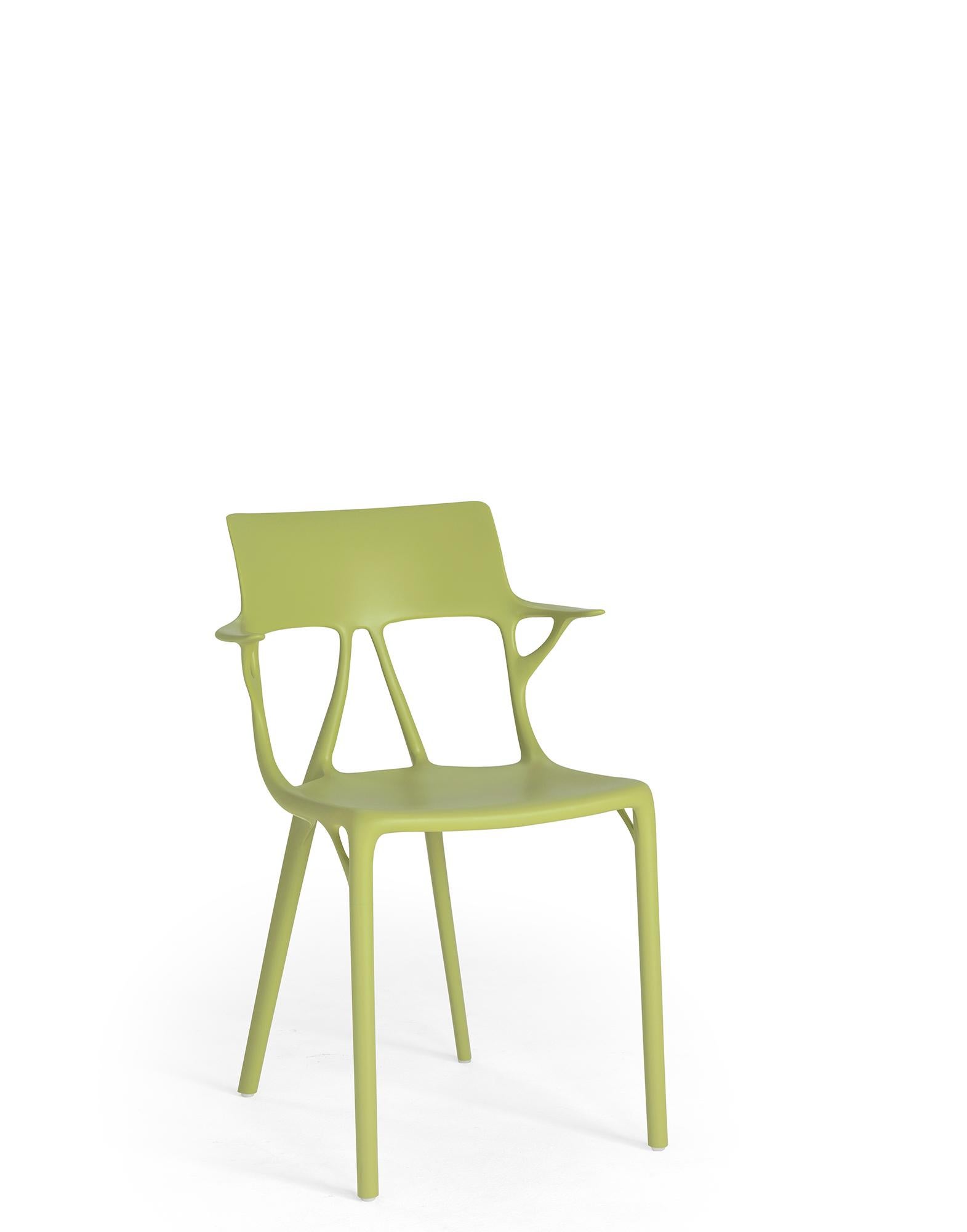 Kartell continues its ongoing commitment to sustainability with eco-friendly products which are part of the broader project expressed by the industrial manifesto Kartell loves the planet. 
A.I. is the chair created for the first time ever using