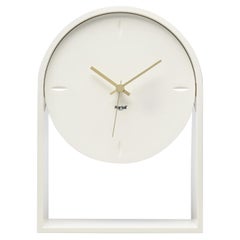 Orologio da tavolo Kartell Air du Temps in bianco di Eugeni Quitllet