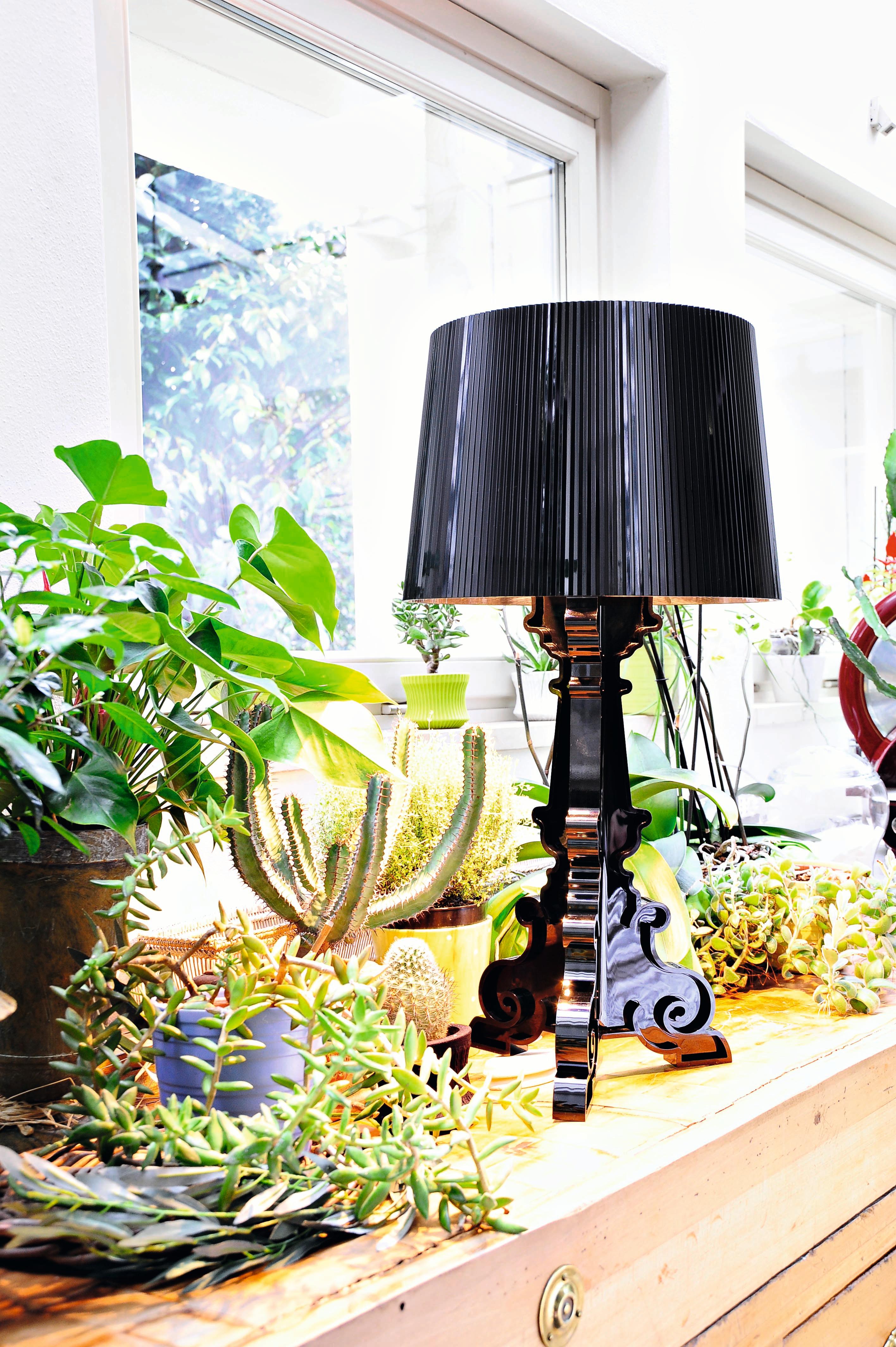 Kartell Bourgie-Lampe in glänzendem Schwarz von Ferruccio Laviani (Moderne) im Angebot