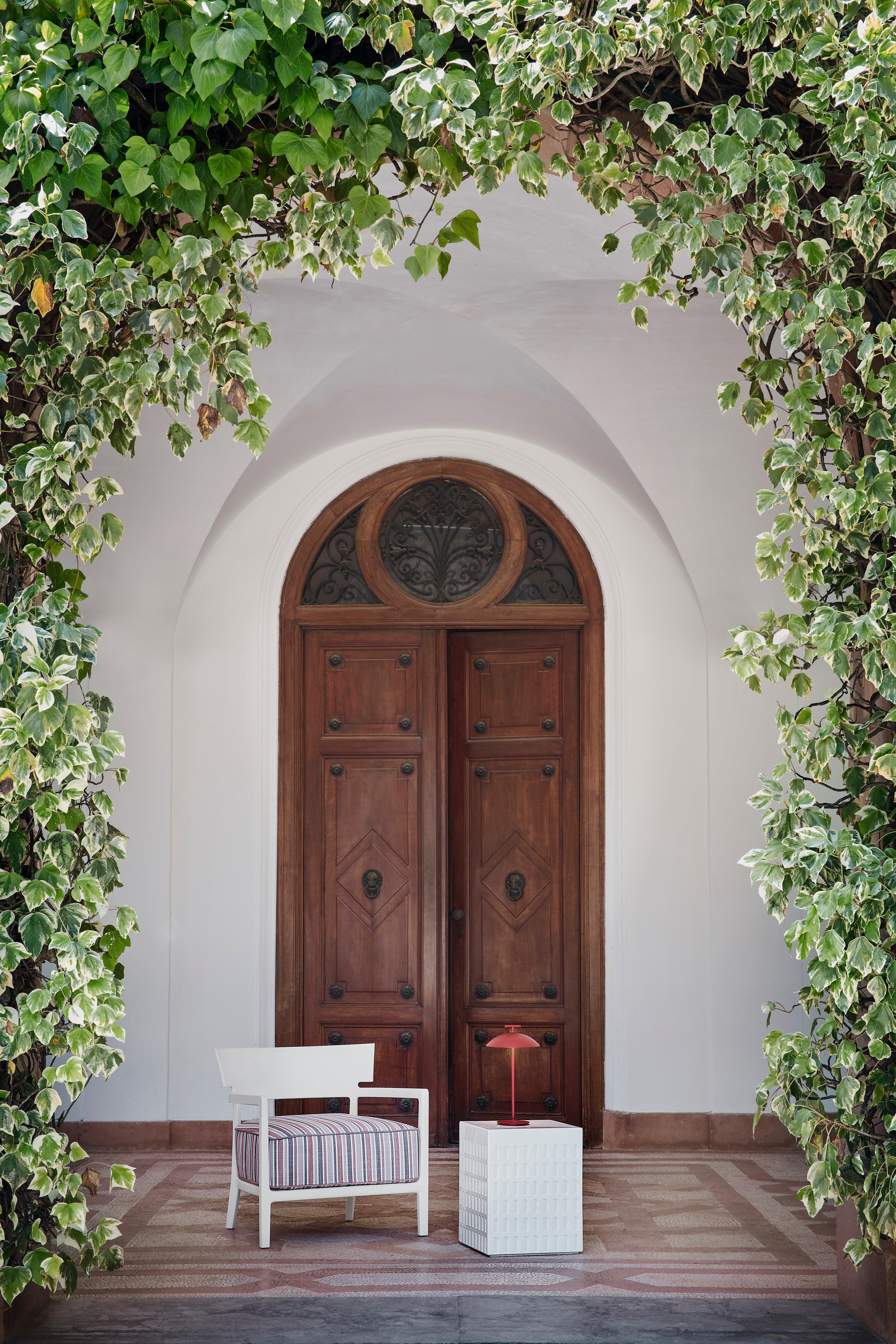 Kartell Cara Mat Outdoor-Stuhl in Weiß-Grün von Philippe Starck & Sergio Schito (Italienisch) im Angebot