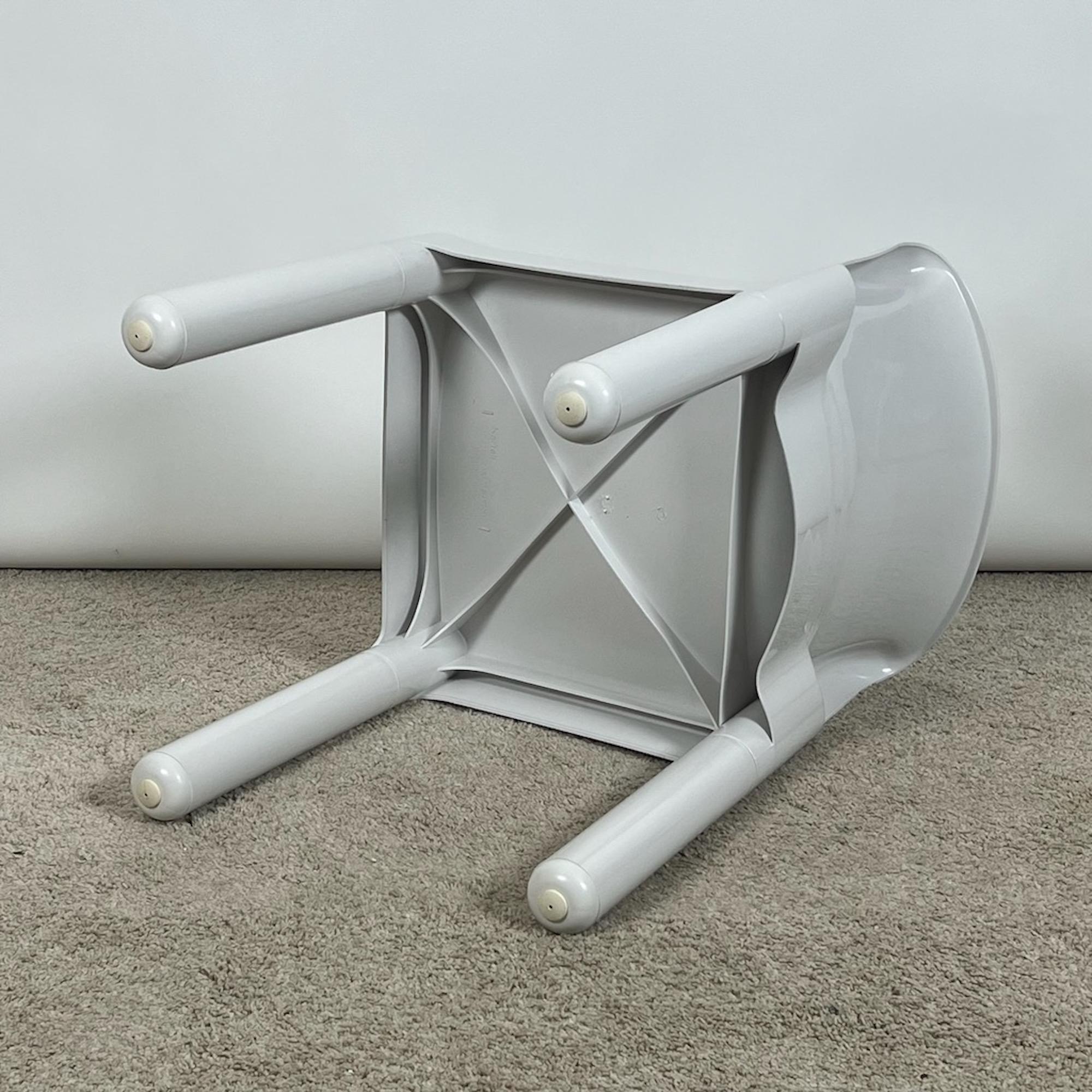 Plastic Kartell Chair Model 4875 by Carlo Bartoli - Glossy White - Italy, 1970s For Sale