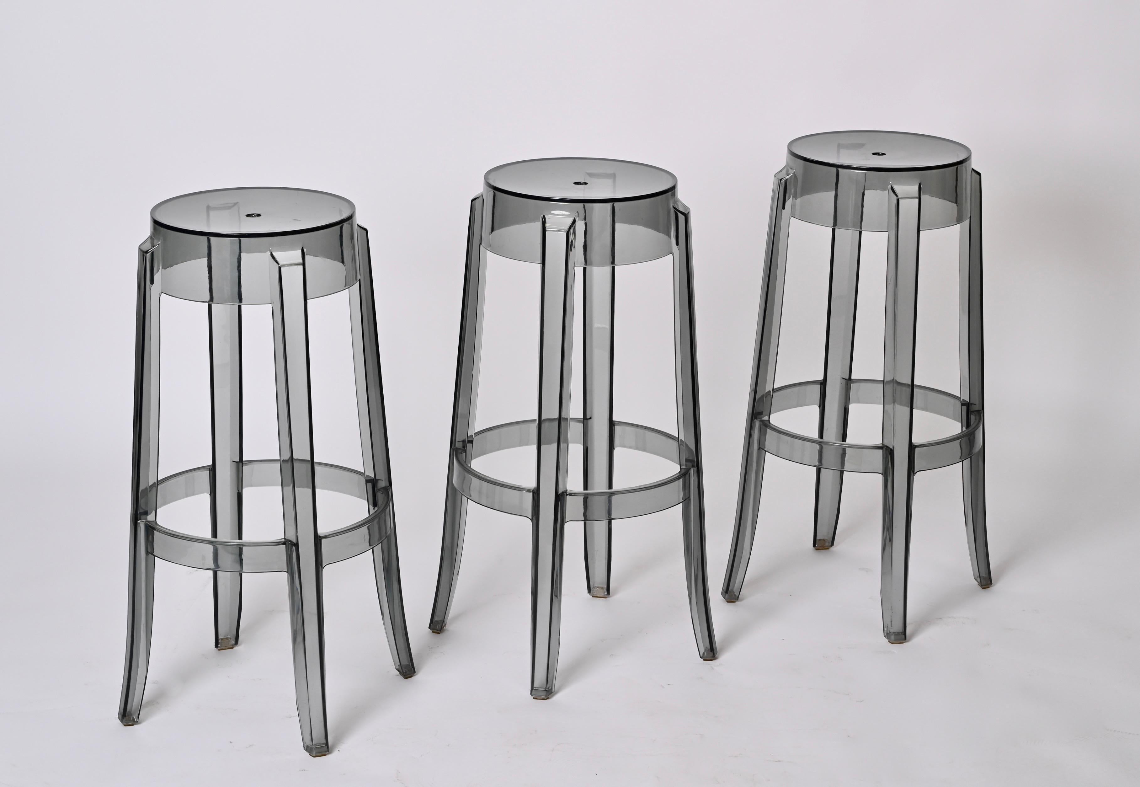 Kartell Charles Ghost Large Stools in Smoke Grey by Philippe Starck, Italy For Sale 6