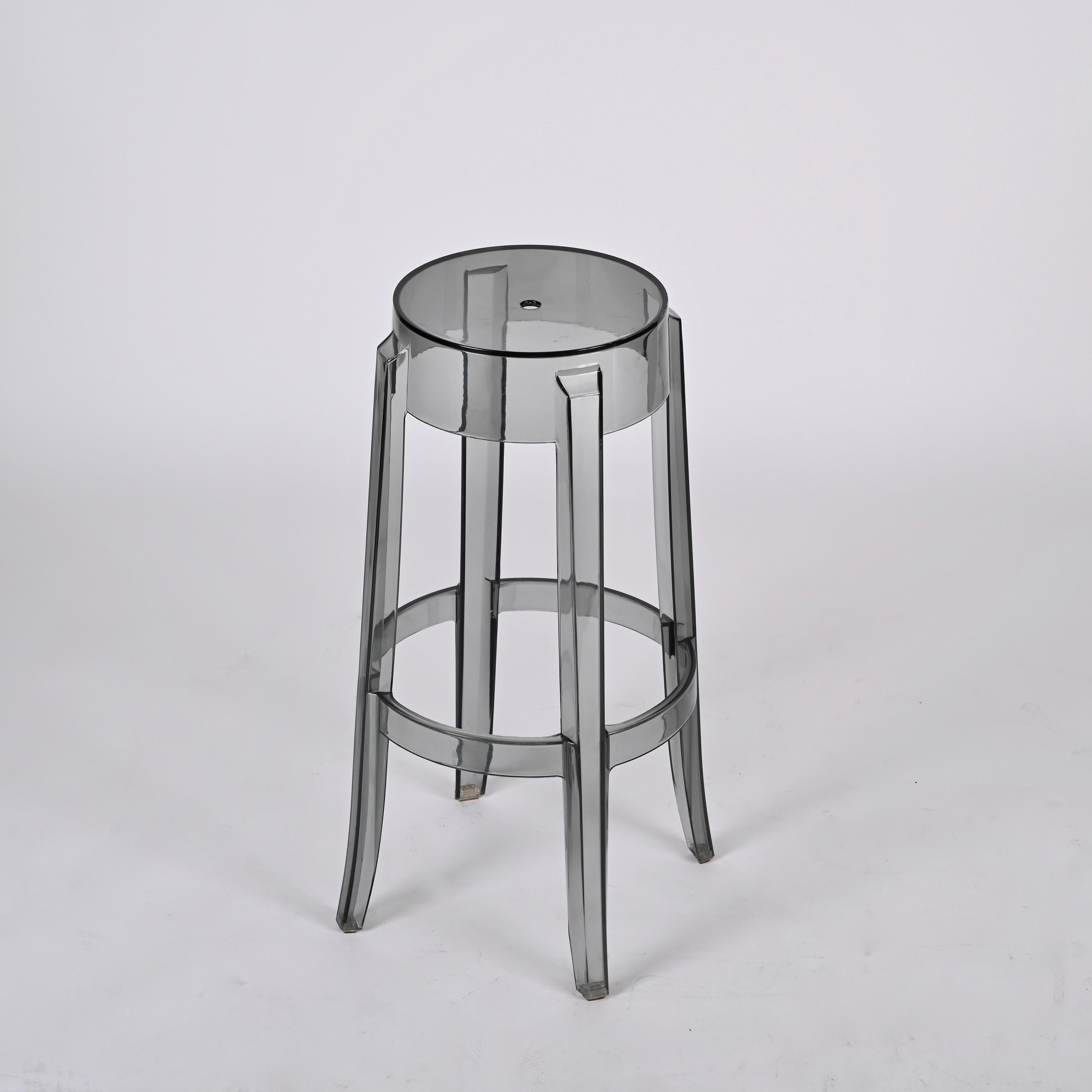 Kartell Charles Ghost Large Stools in Smoke Grey by Philippe Starck, Italy For Sale 11