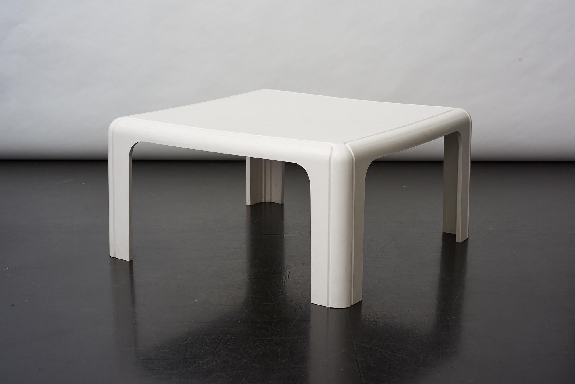 4894 coffee table by Gae Aulenti for Kartell, 1974.
Molded white polyurethane.
This striking design won the Compasso D'oro industrial design award in 1974.
