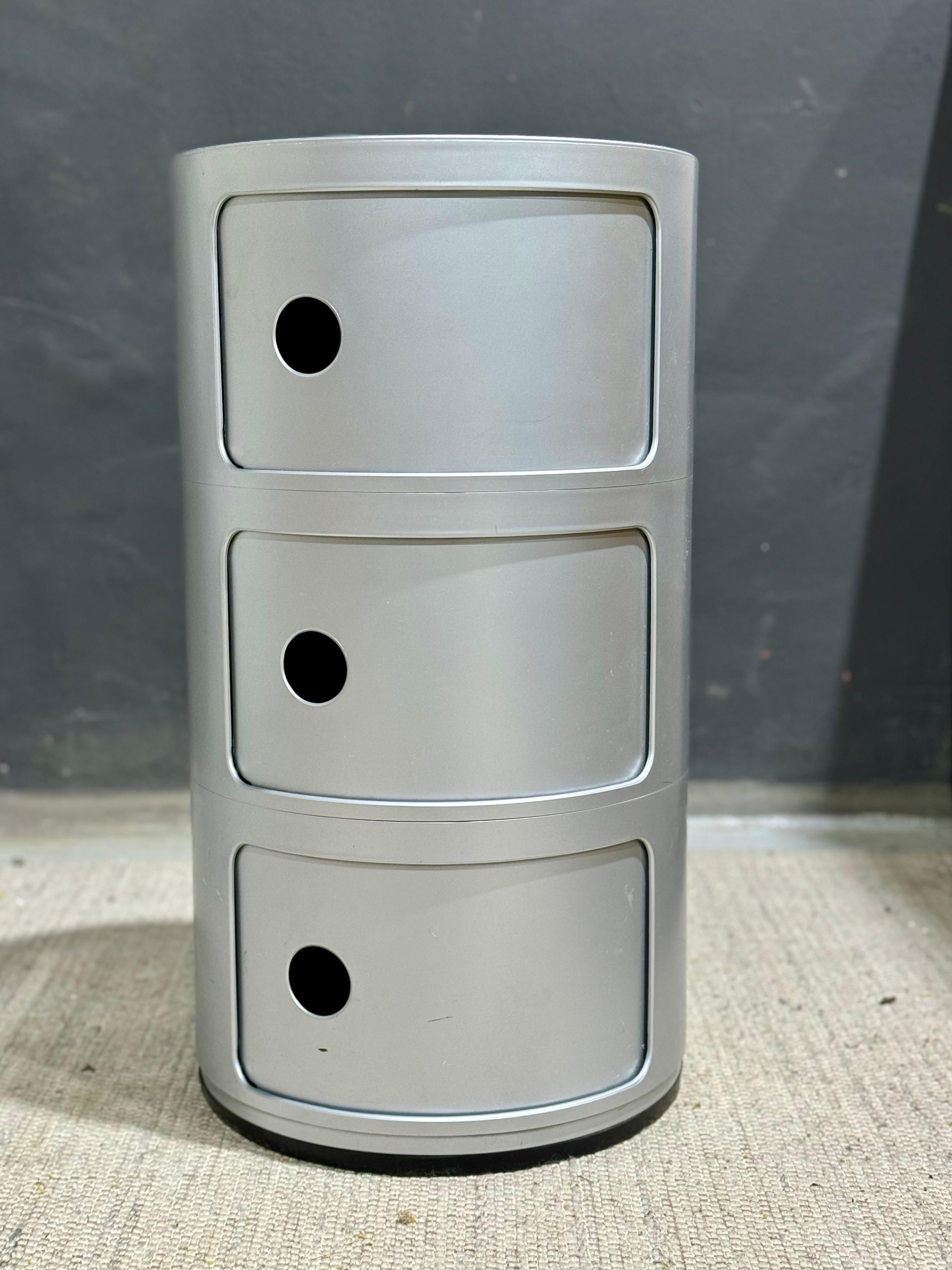 Mid-Century Modern Ensemble de tiroirs à 3 niveaux Componibili de Kartell par Anna Castelli Ferrieri en vente