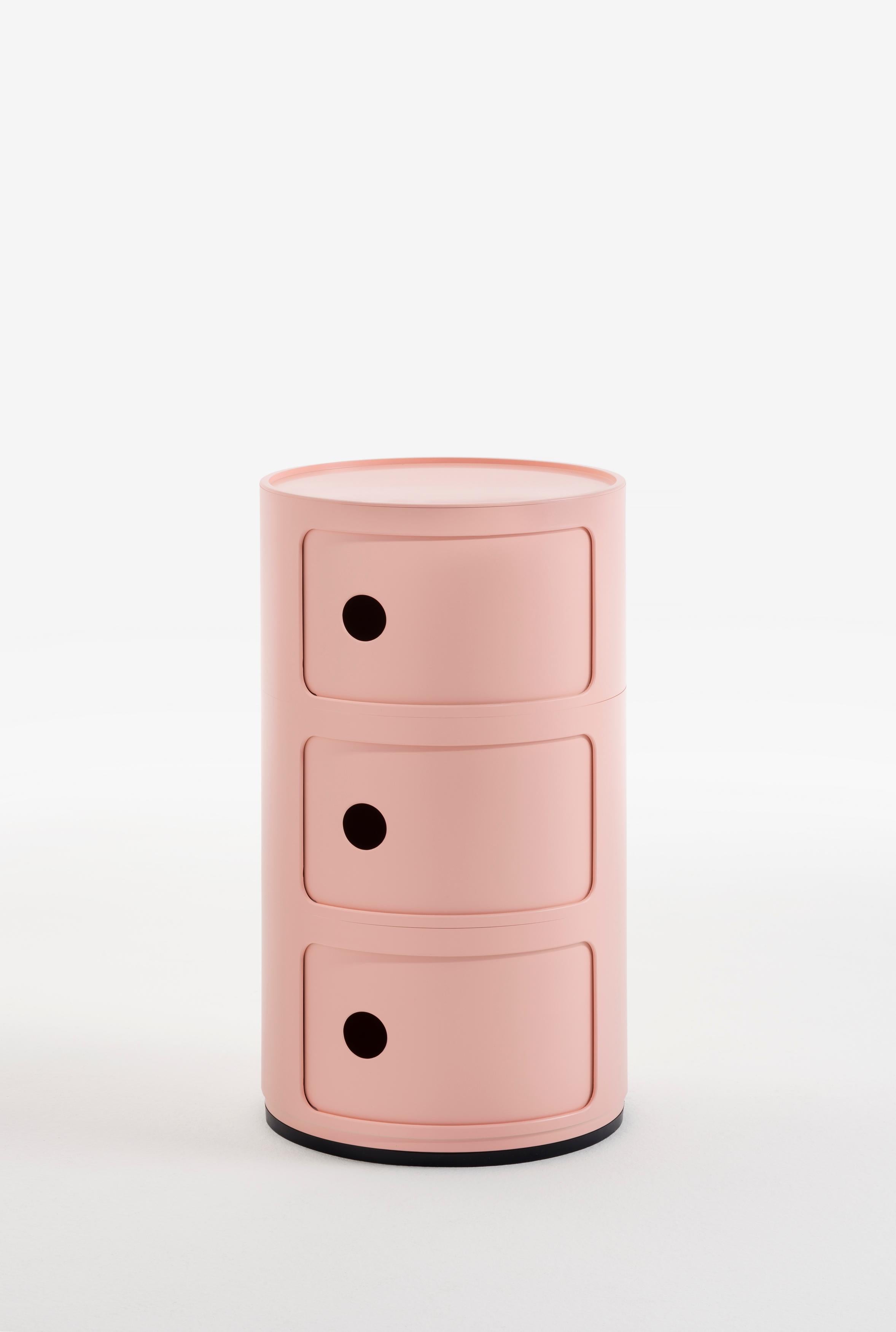 Componibili Bio in pink by Anna Castelli Ferrieri for Kartell. The Componibili Bio storage unit was first created by Italian designer and Kartell co-founder Anna Castelli Ferrieri in the 1960s. At the time of its origin, the Componibili Bio was made