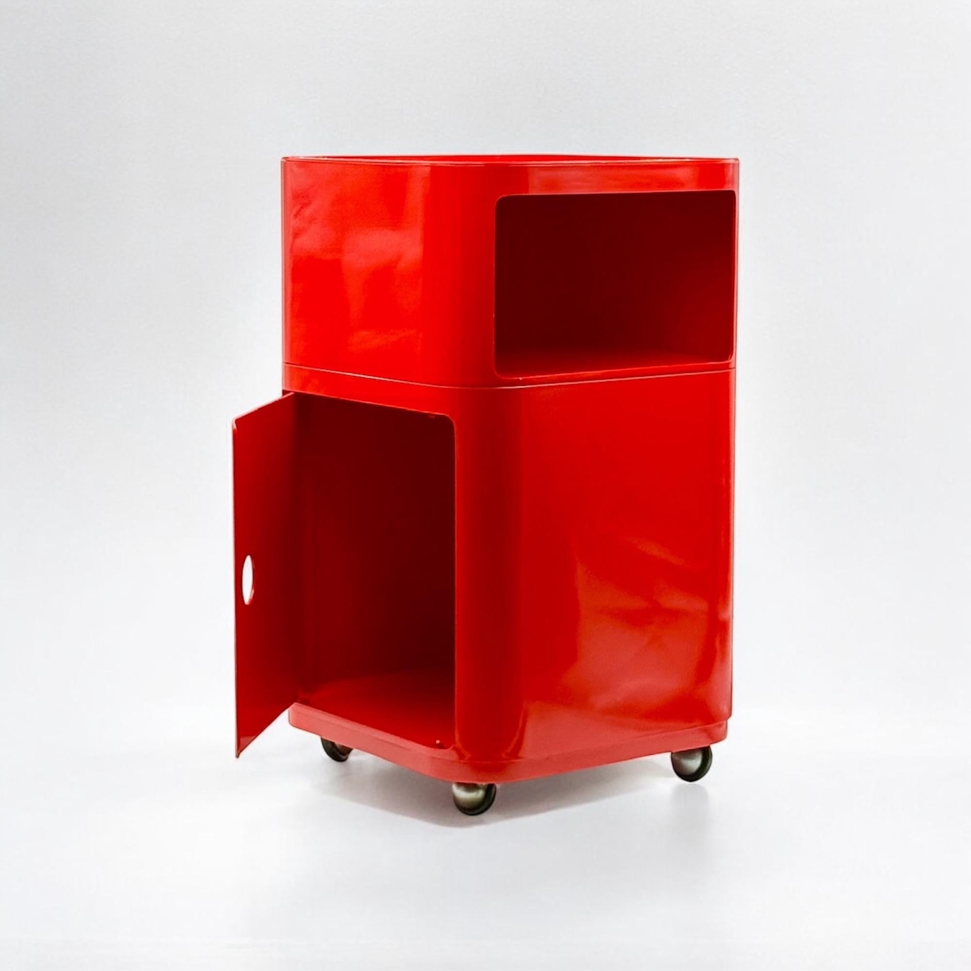 Kartell 'Componibili' Square-Base Serving Trolley / Storage Unit in Red, 1960s 2