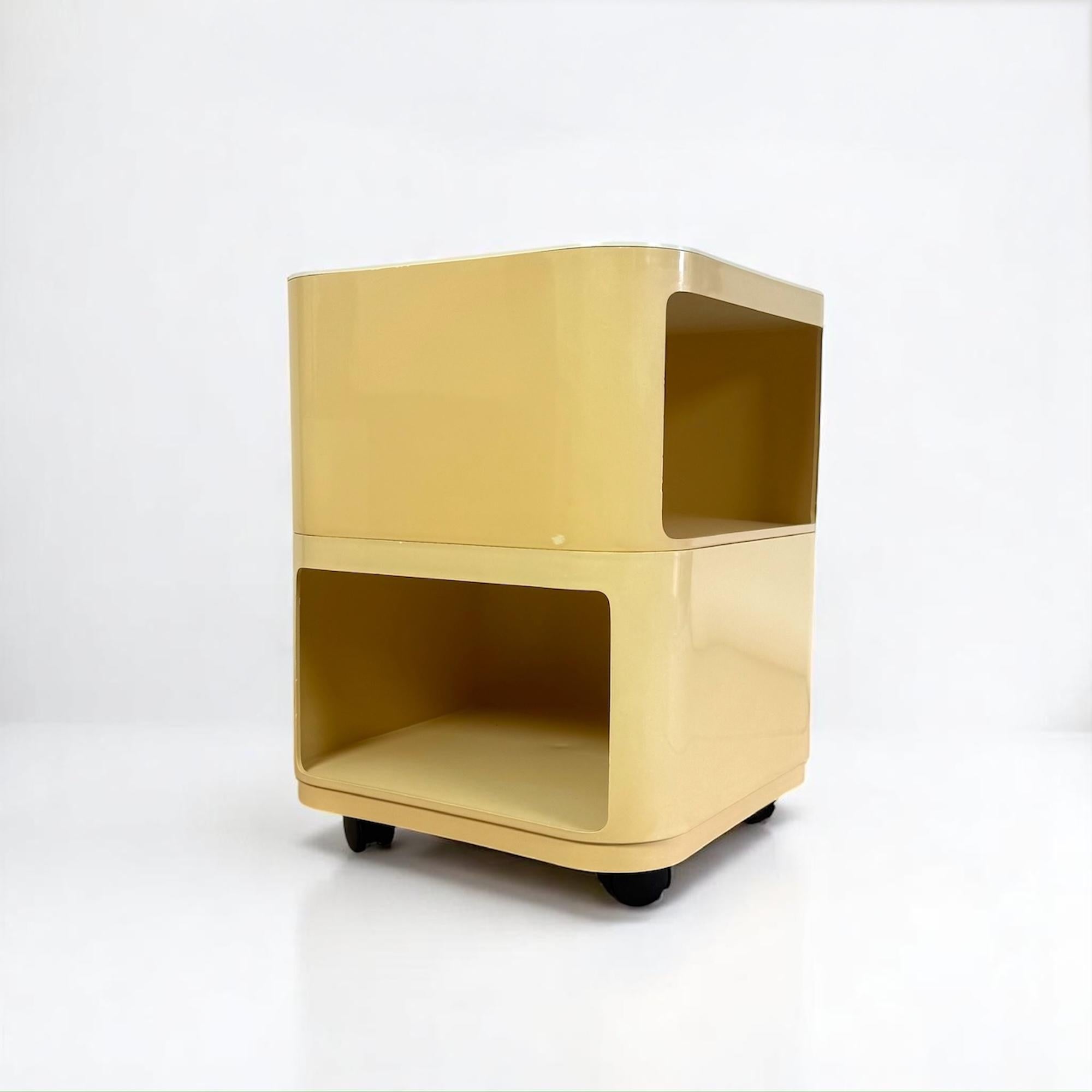 Plastic Kartell 'Componibili' Square-Base Serving Trolley / Table Model 4970, 1960s