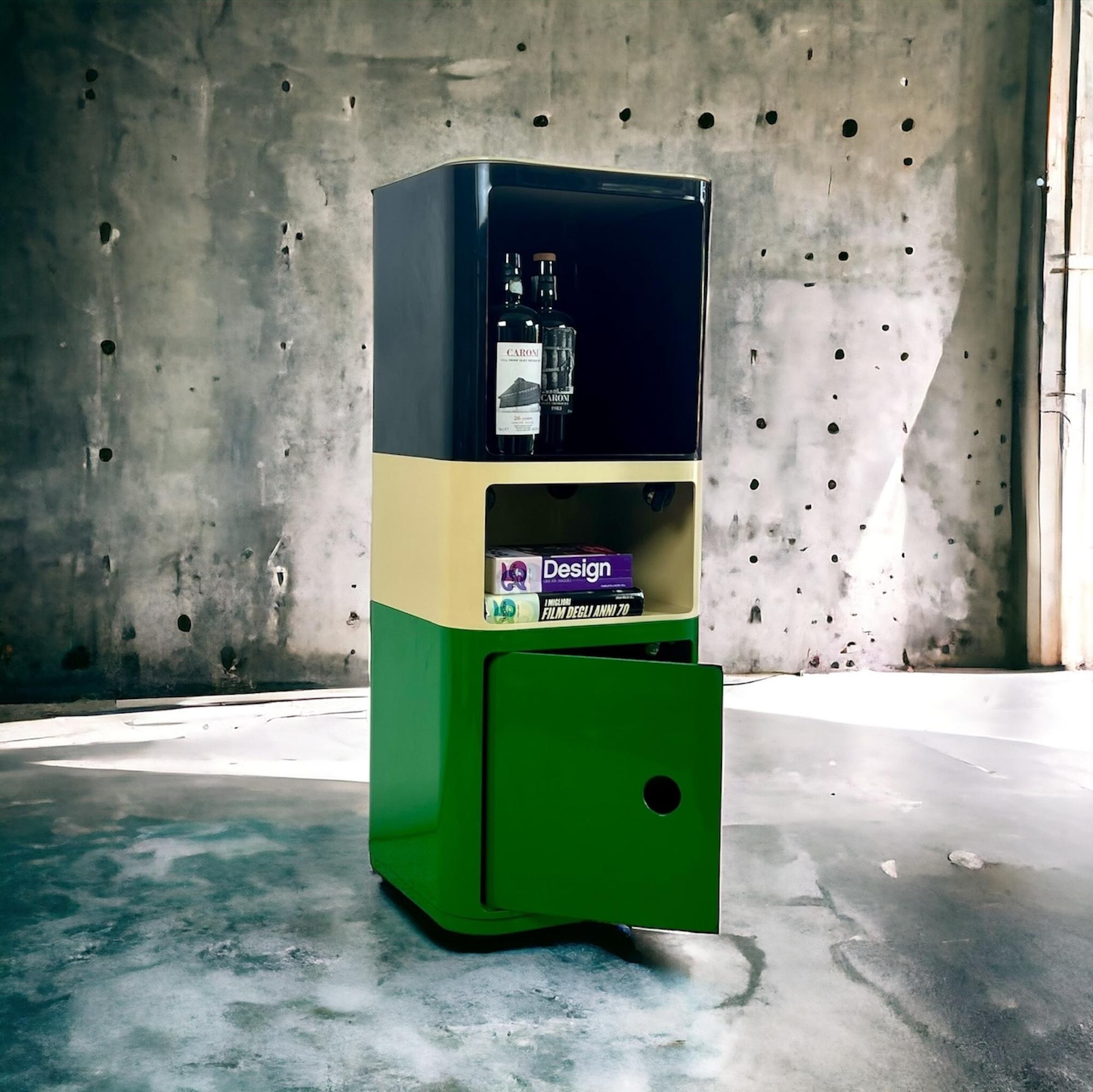Kartell 'Componibili' Square Based Modules in green black and white, 1960s 1