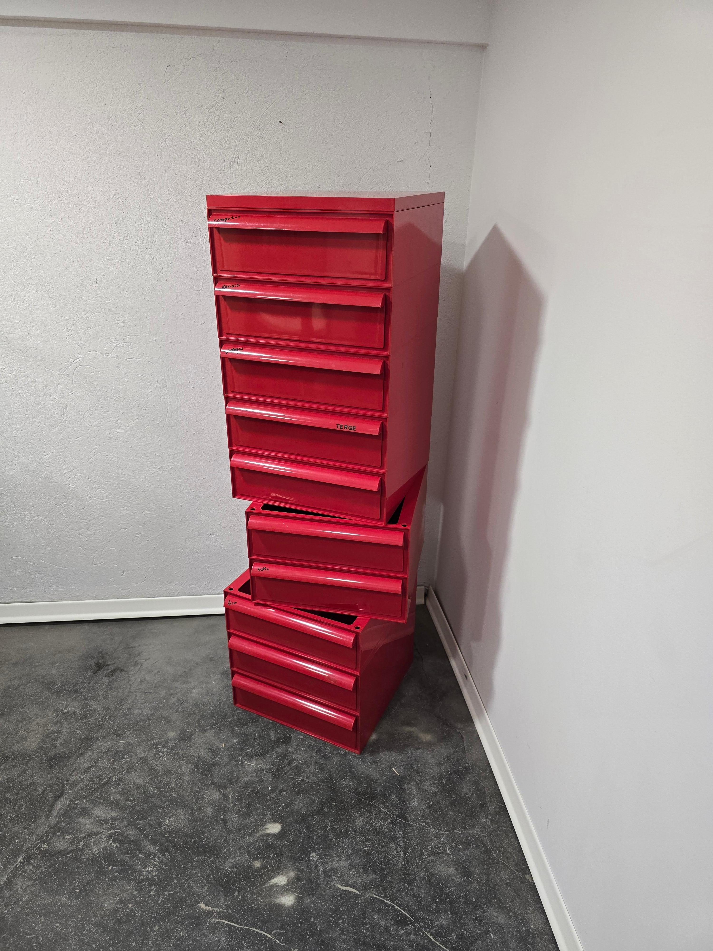 Cassettiere Kartell di Simon Fussel 1970s in vendita 6