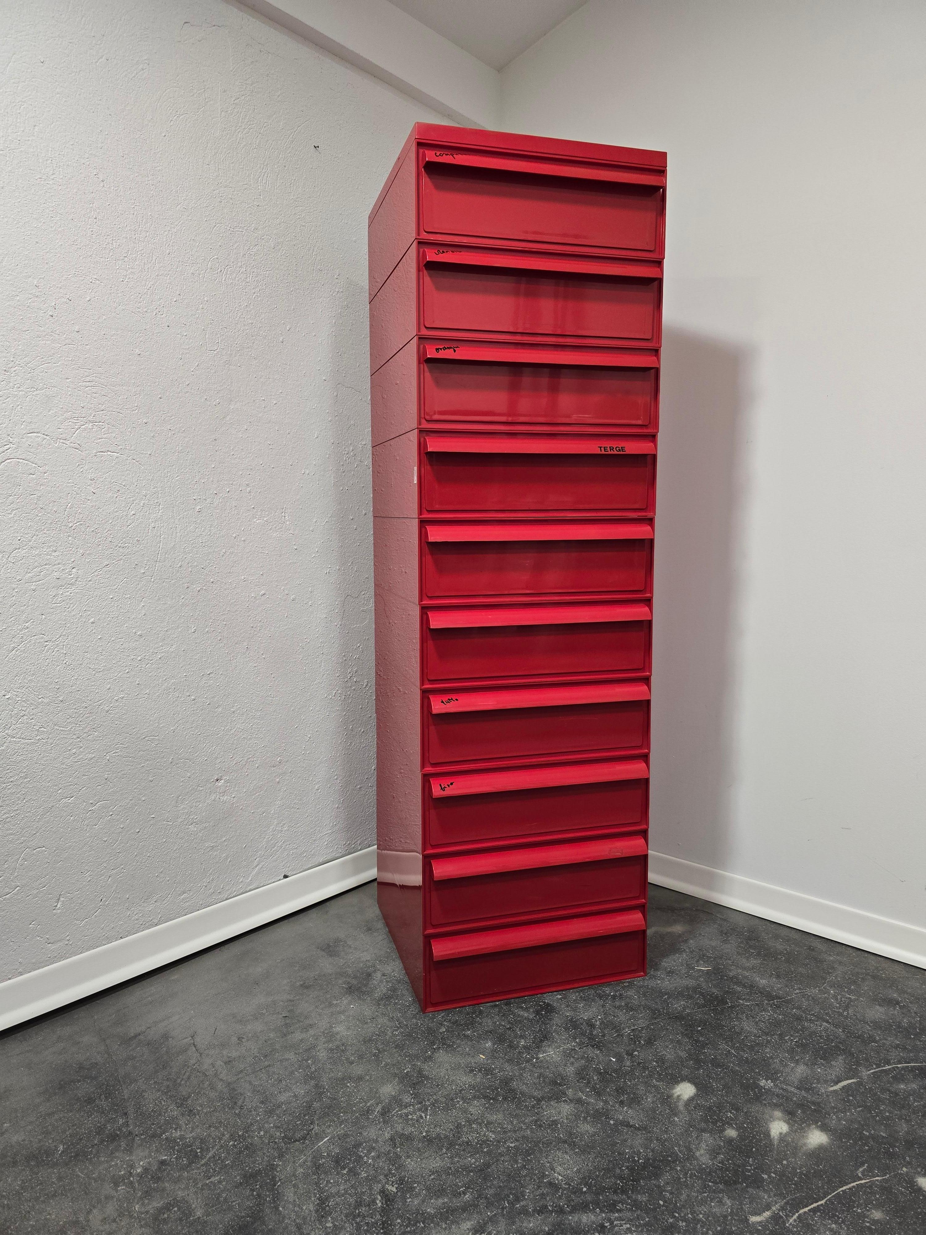 Italiano Cassettiere Kartell di Simon Fussel 1970s in vendita