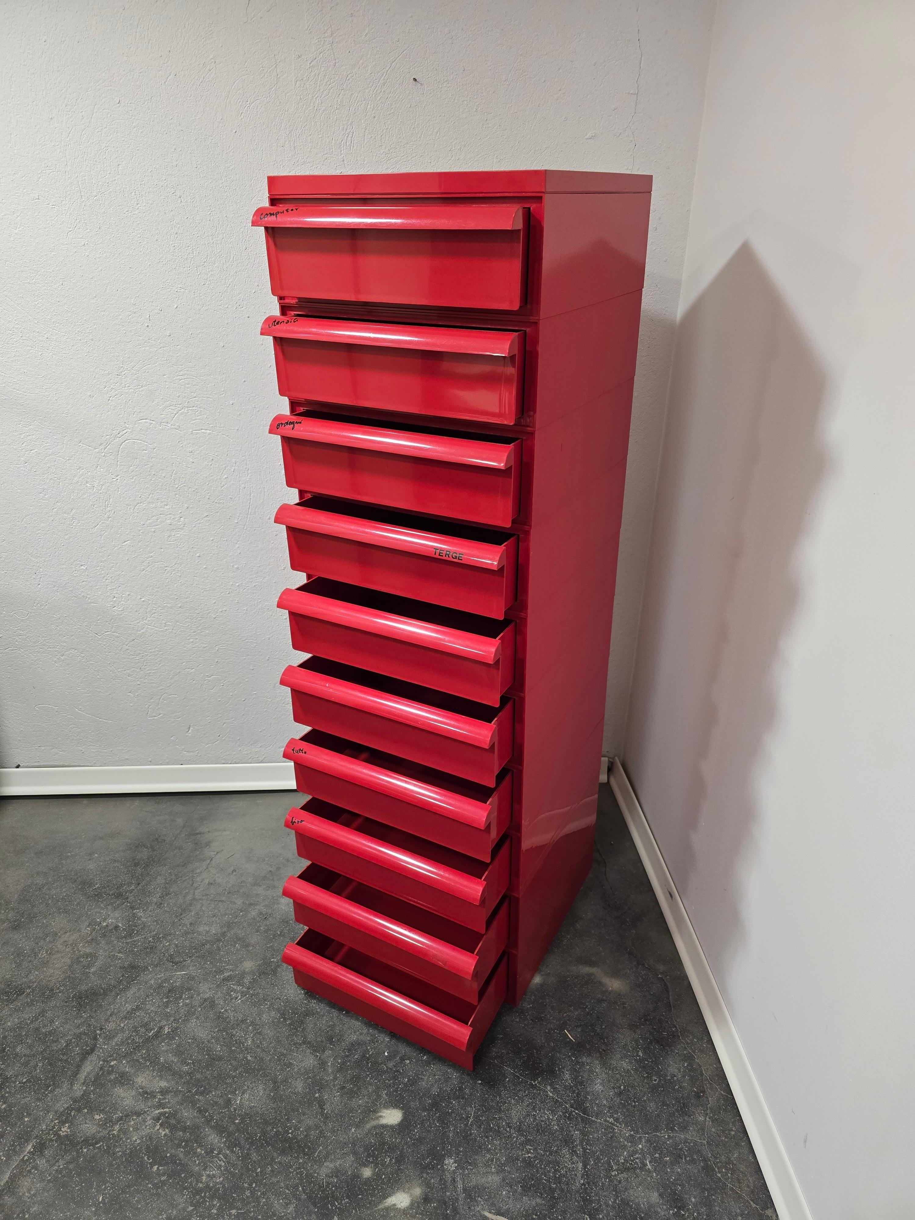 Cassettiere Kartell di Simon Fussel 1970s In condizioni buone in vendita a Ljubljana, SI