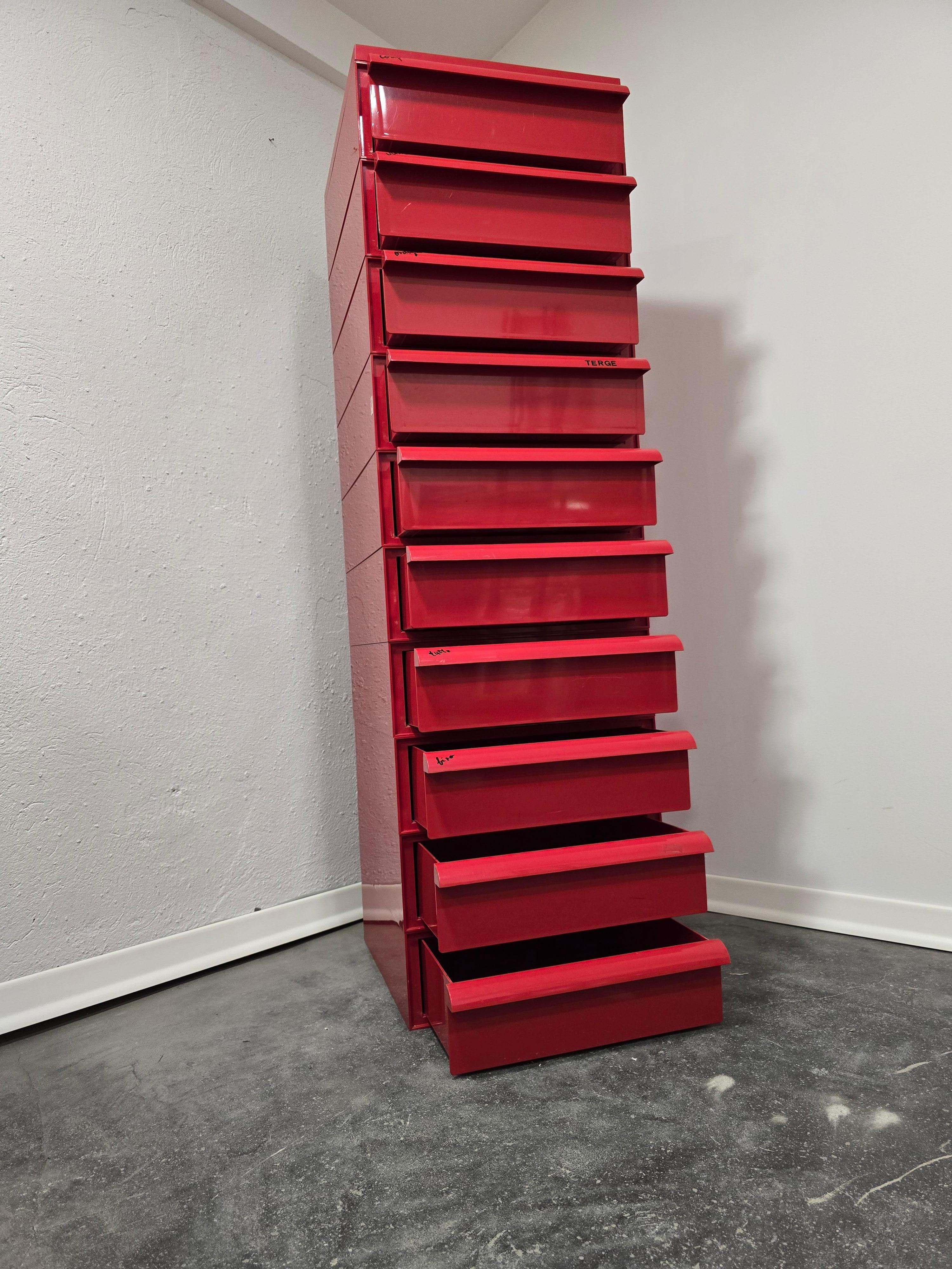 Plastica Cassettiere Kartell di Simon Fussel 1970s in vendita