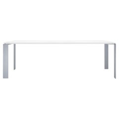 Kartell Four, Tisch mit weichem Touch in Weiß/ Aluminium von Ferruccio Laviani