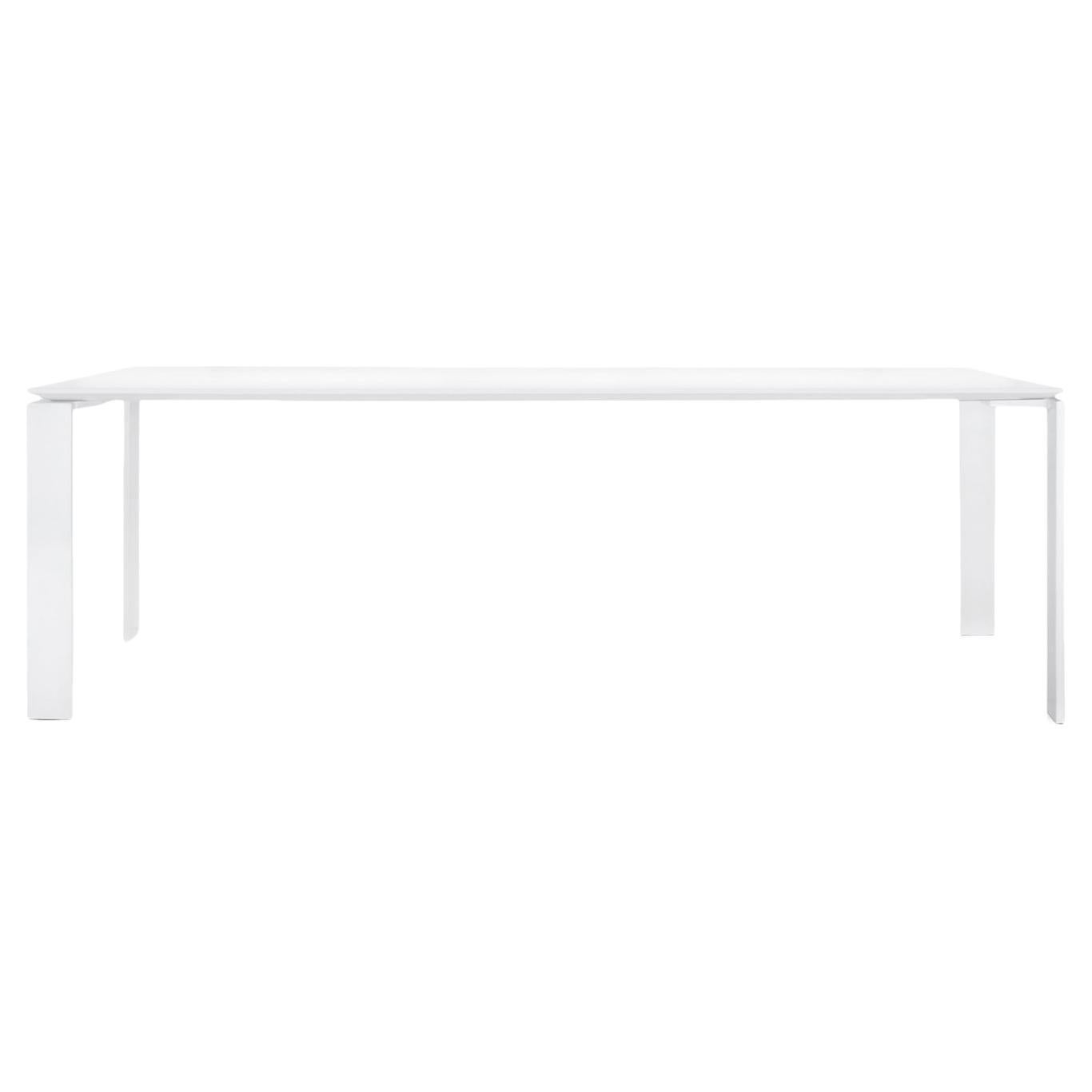 Kartell Four, Tisch mit weichem Touch in Weiß von Ferruccio Laviani