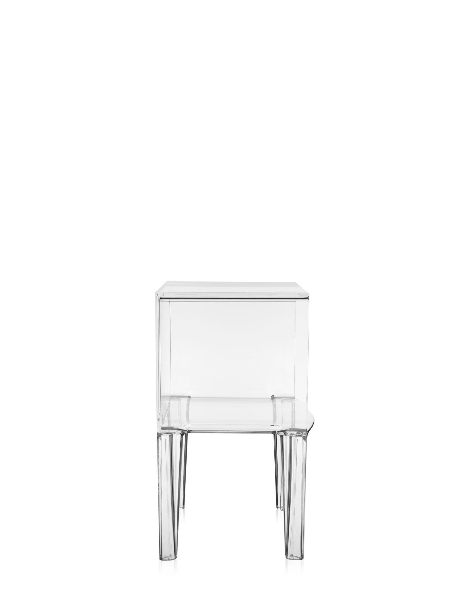 Kartell Ghost Buster Nachttisch aus Kristall von Philippe Starck & Eugeni Quitllet (Moderne) im Angebot
