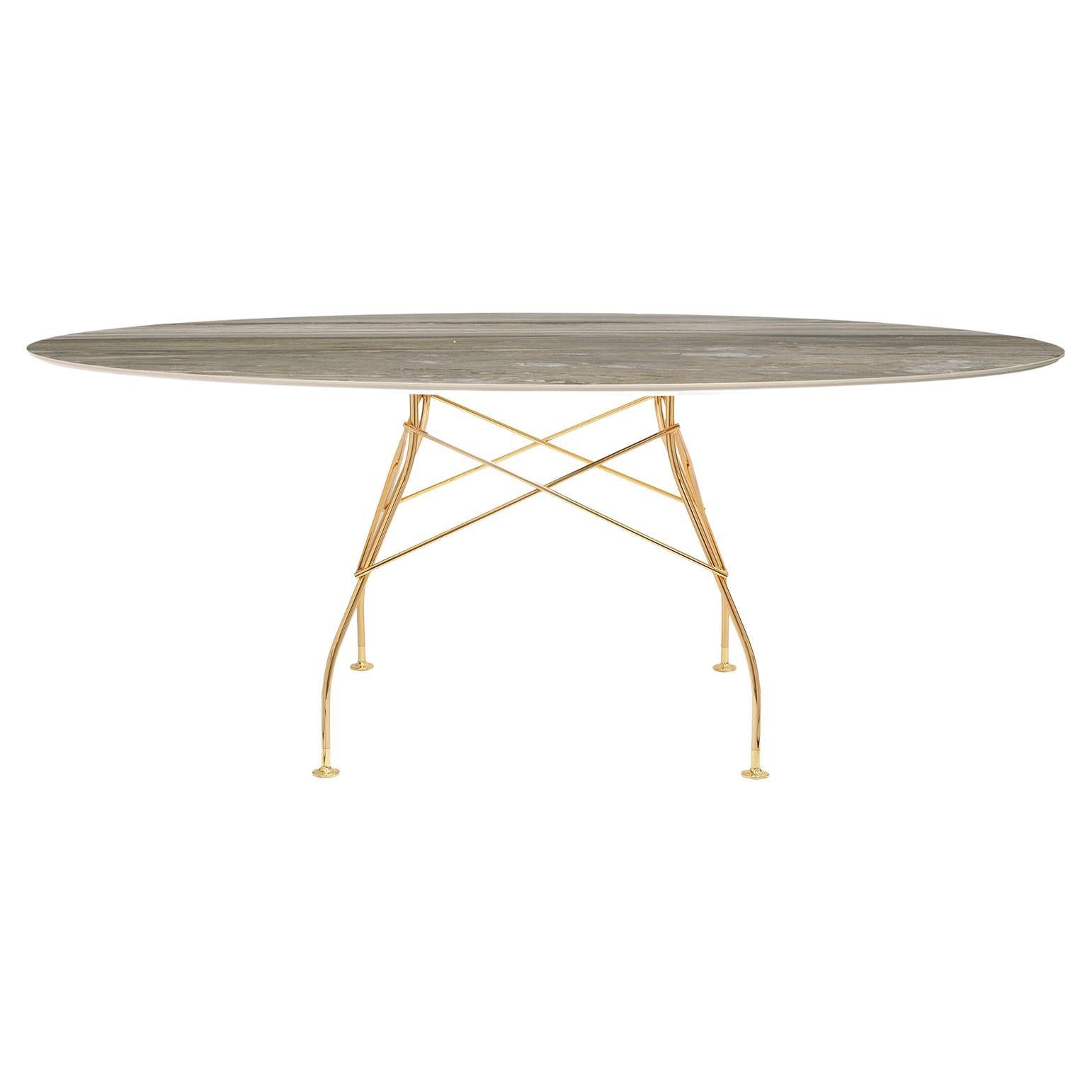 Table Kartell gris tropical par Antonio Citterio