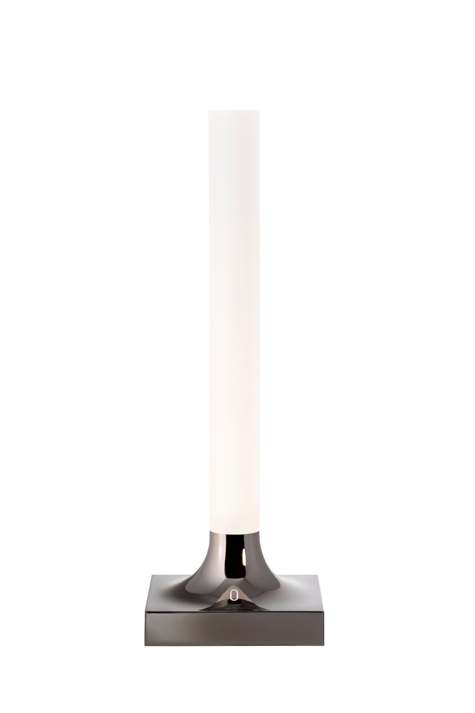 italien Lampe de table Kartell Goodnight de Philippe Starck en vente