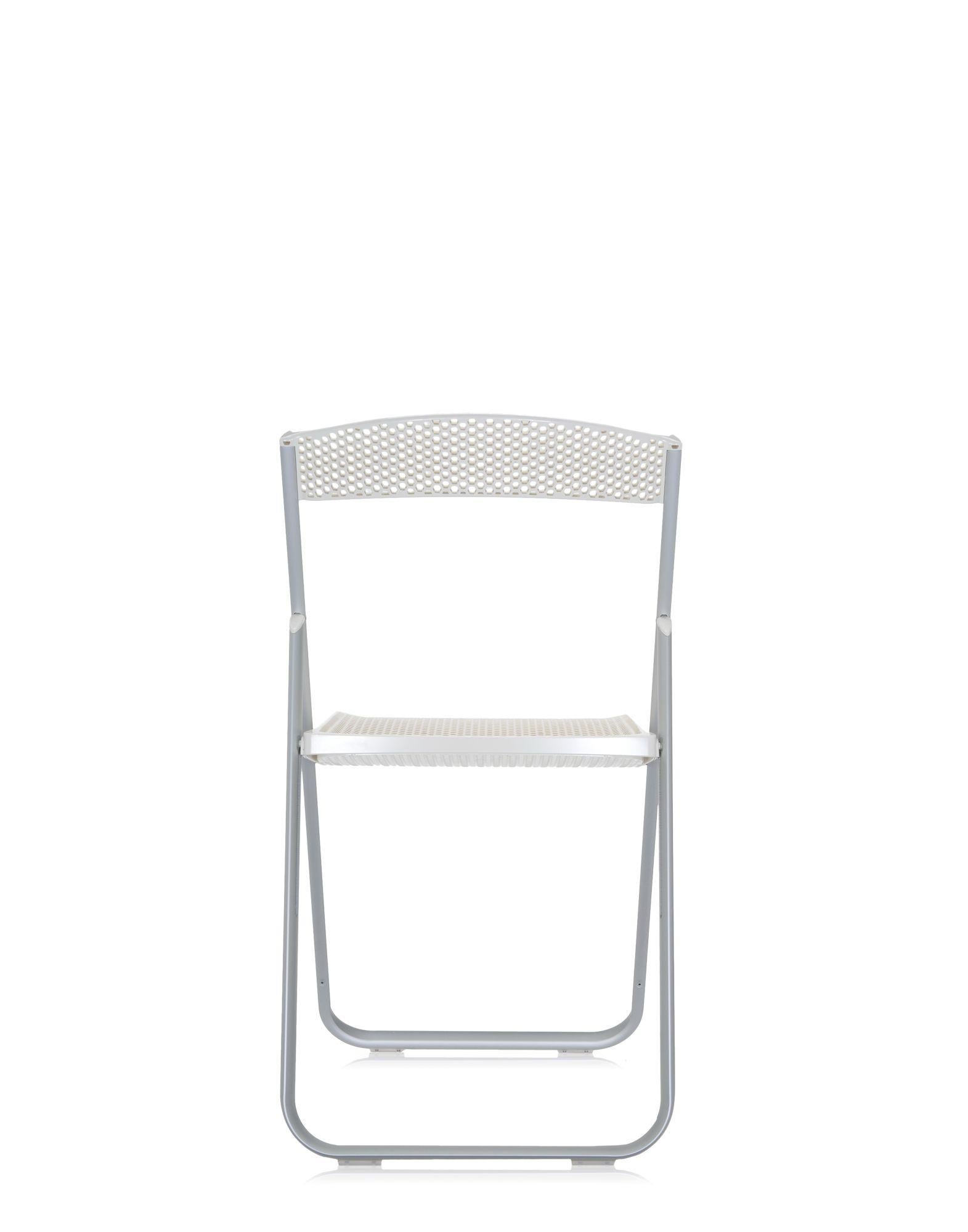 Wabenförmiger klappbarer Kartell-Stuhl in glänzendem Weiß von Alberto Media (Italienisch)