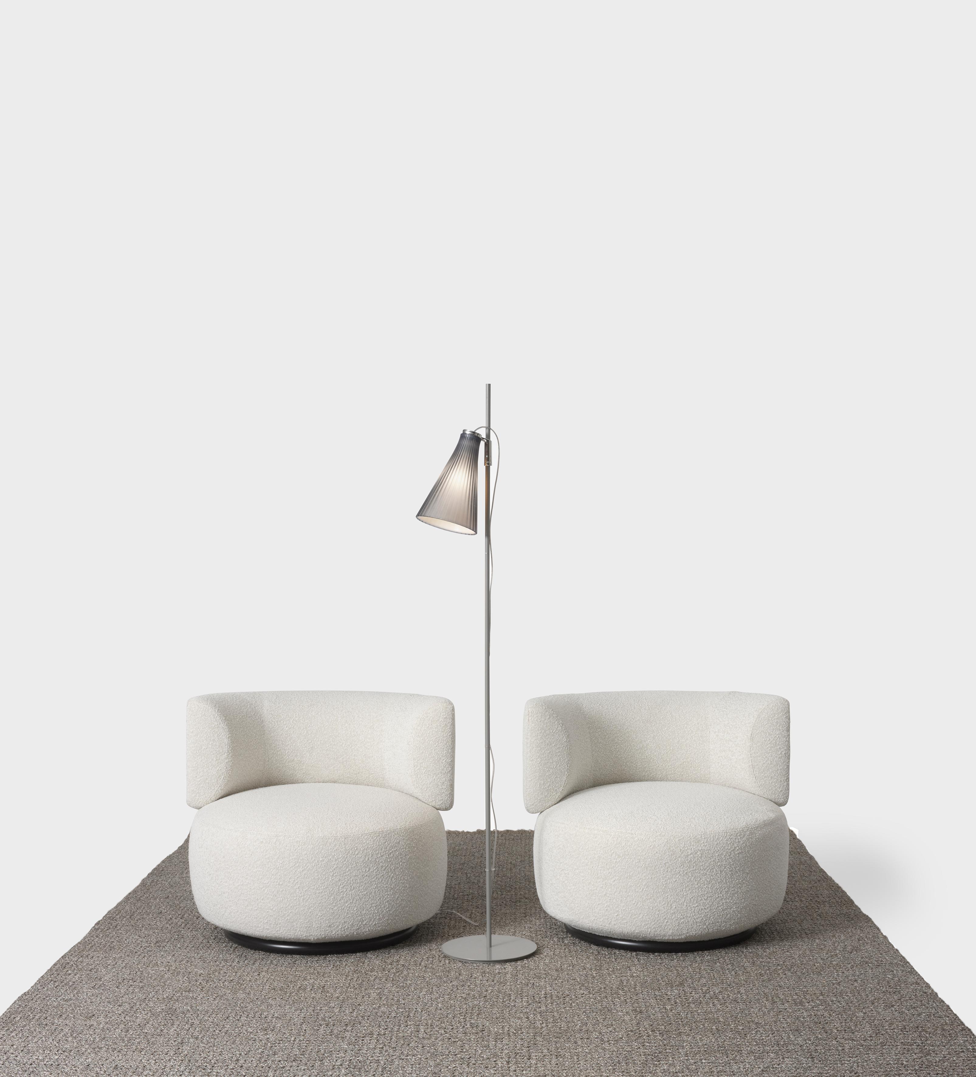 Lámpara de pie K-Lux de Kartell por Rodolfo Dordoni en Nuevo estado para la venta en Brooklyn, NY