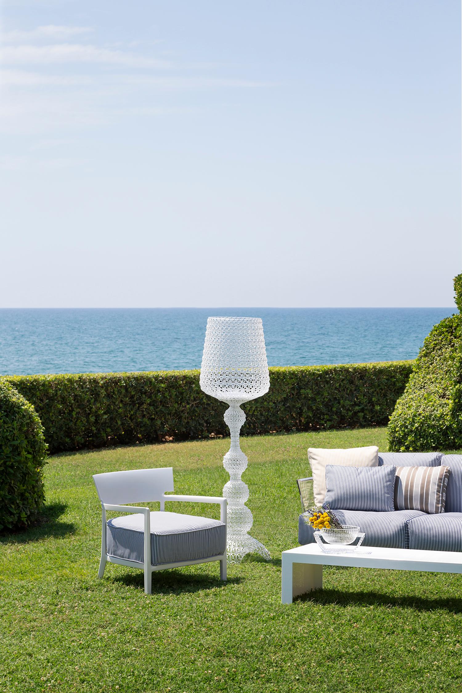 Contemporary Kartell Kabuki Outdoor Floor Lamp in Crystal by Ferruccio Laviani For Sale