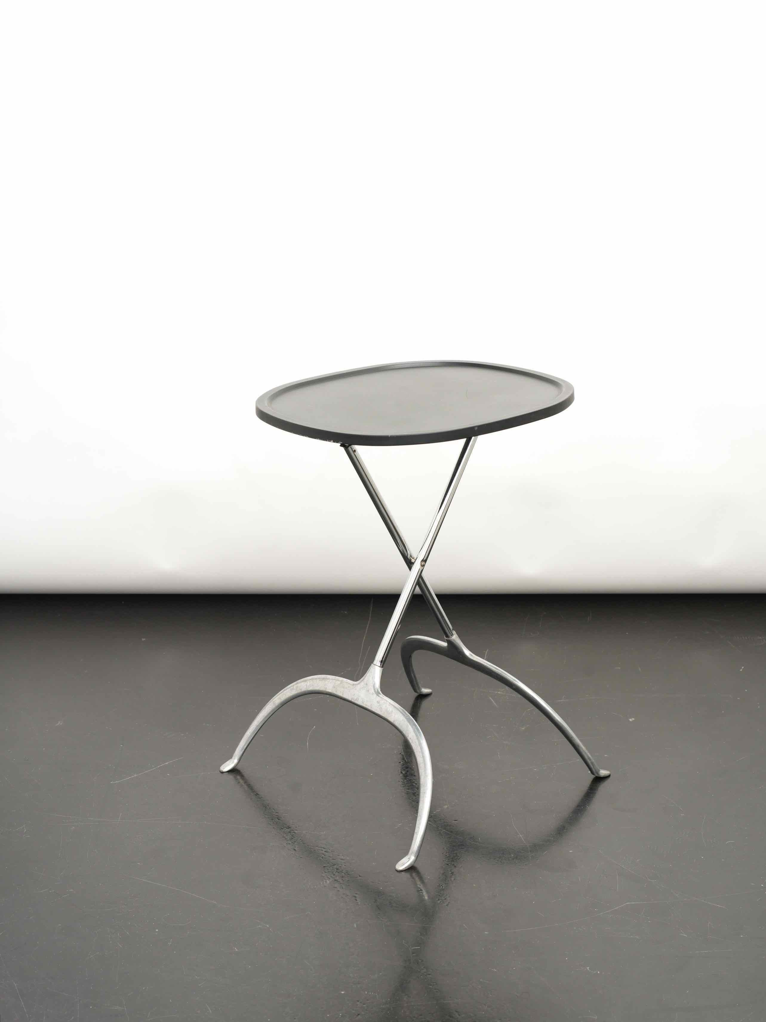 Kartell 'Leopoldo' folding table by Antonio Citterio and Glen Oliver Löw, 19990s.
Occasional folding table made of chrome plated metal and plastic,signed.
Very good vintage condition.