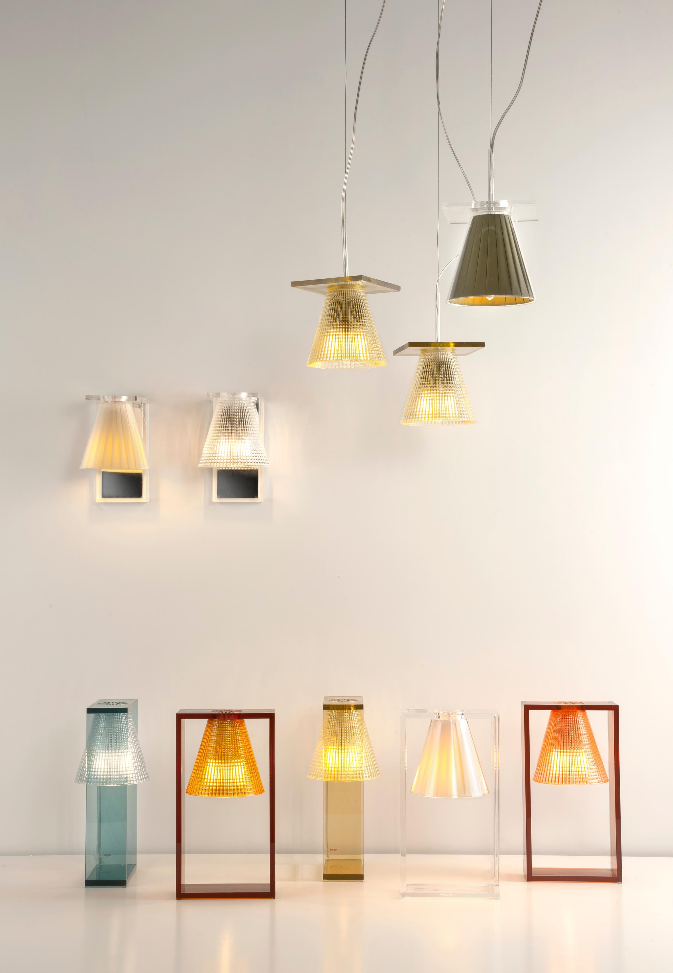 XXIe siècle et contemporain Lampe de bureau Kartell Light Air Table en cristal et rose par Eugeni Quitllet en vente