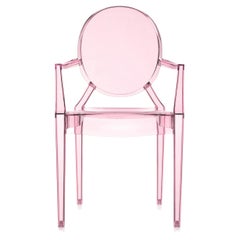 Chaise fantôme Kartell Lou pour enfants en rose de Philippe Starck