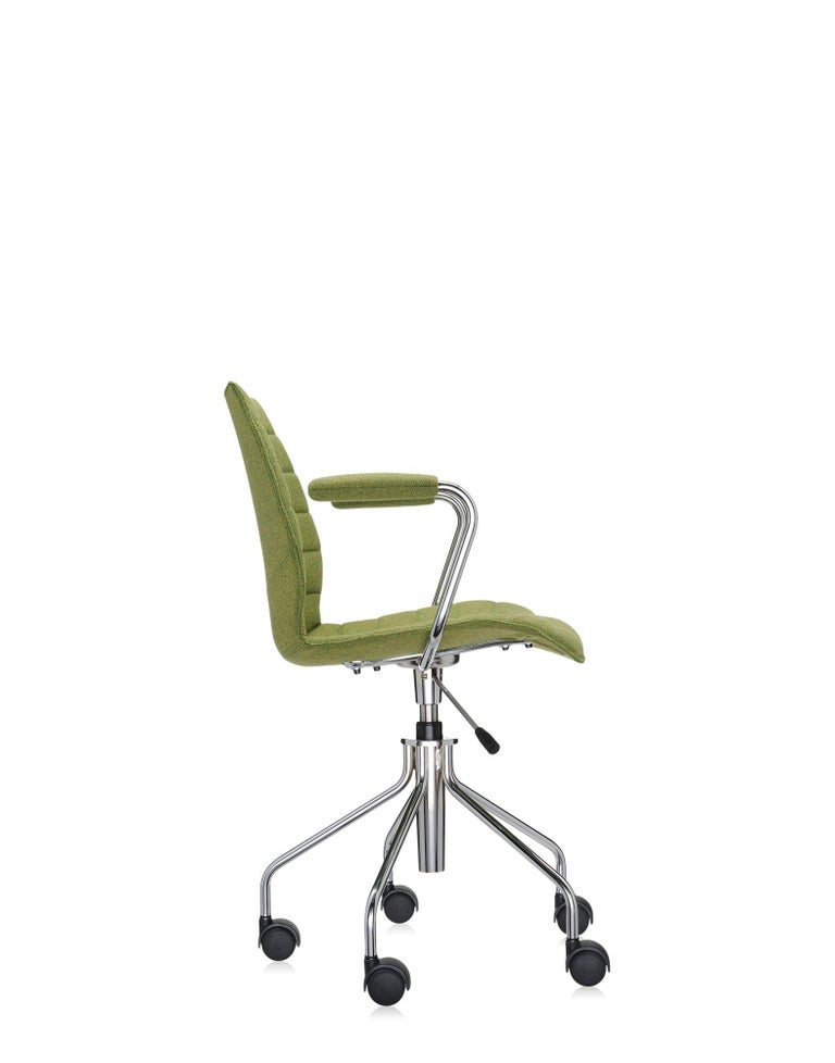 Modern Kartell Maui Soft Trevira Armchair in Acid Green by Vico Magistretti For Sale