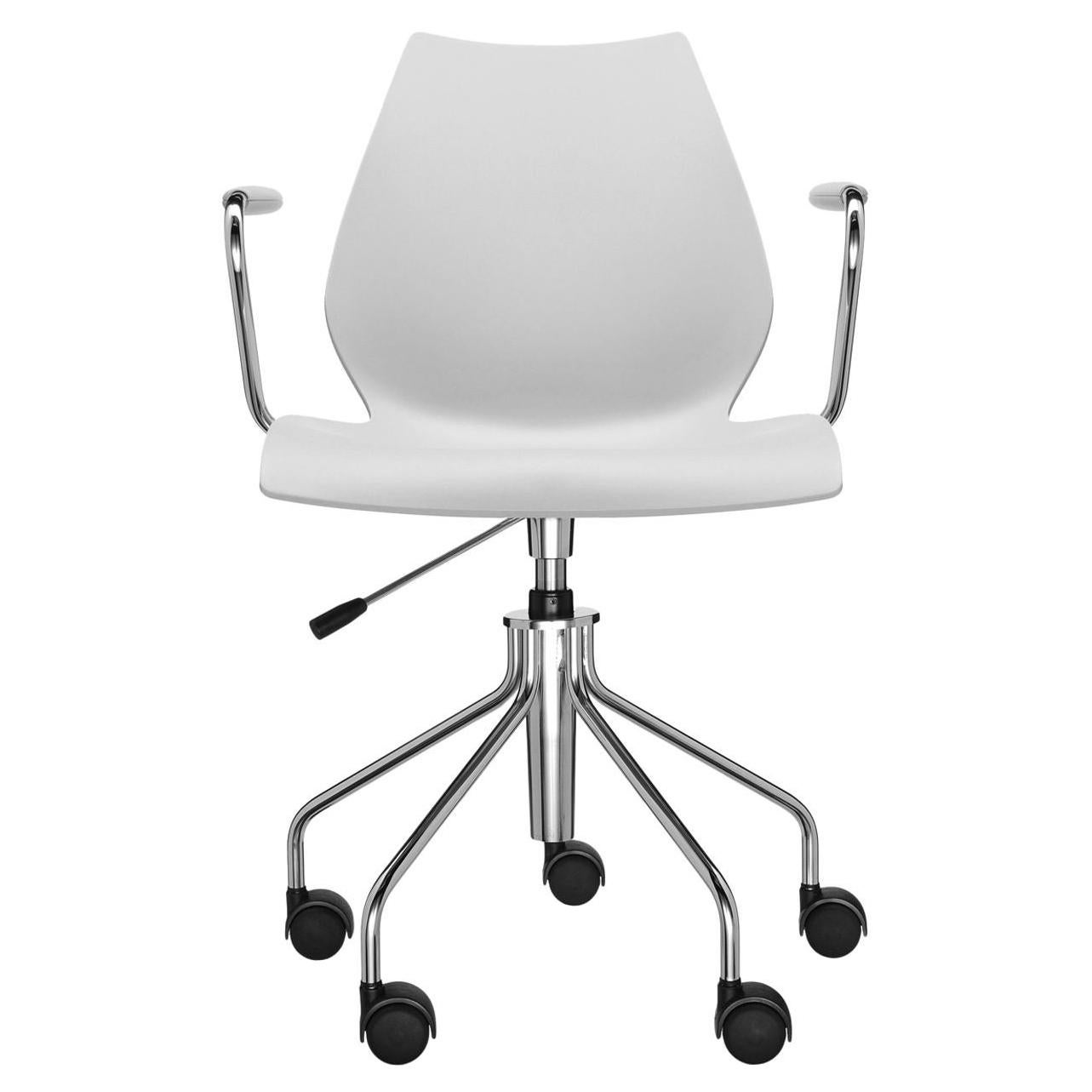 Kartell Maui Swivel Chair Adjustable in Pale Grey by Vico Magistretti