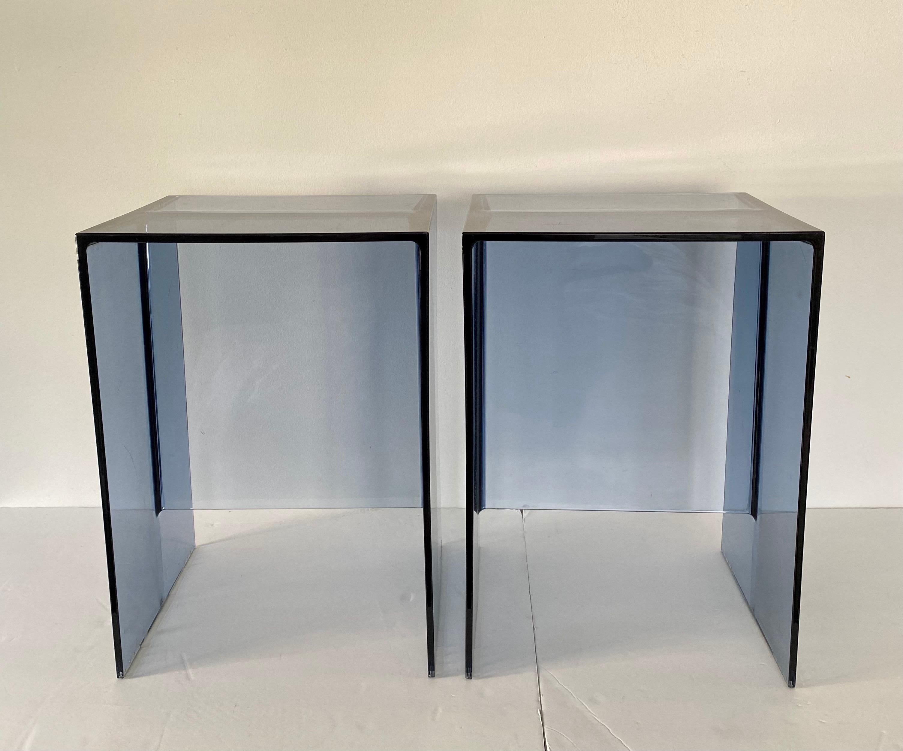 Pair of geometric Max-Beam side tables by Ludovica + Roberto Palomba for Kartell. These modern transparent blue-grey acrylic side accent tables are also strong enough to use as stools for additional seating. Try bunching them together to form a
