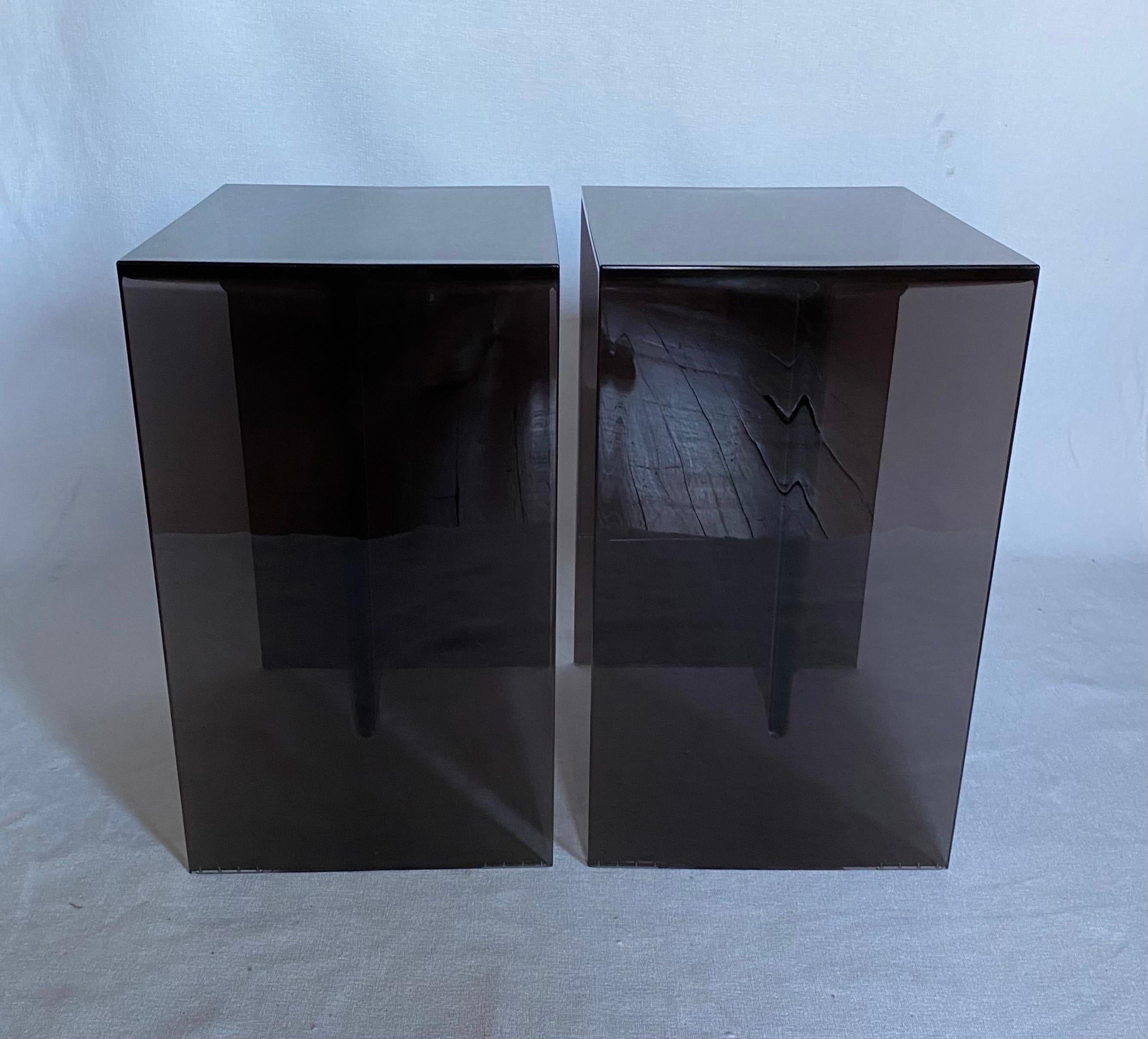 Kartell Max-Beam Moderne Acryl-Beistelltische von Ludovica + Roberto Palomb, Italien (Geformt) im Angebot