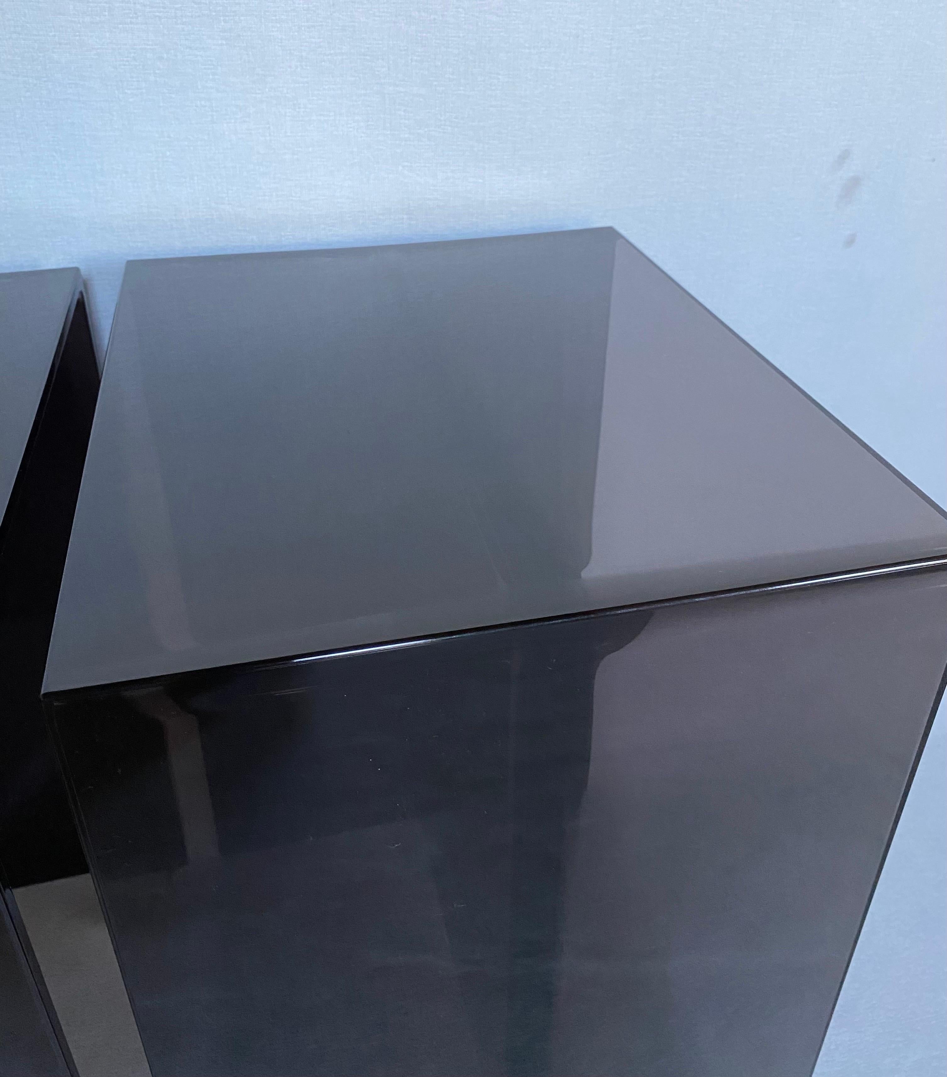 Tables d'appoint Kartell modernes en acrylique Max-Beam de Ludovica + Roberto Palomb, Italie en vente 1