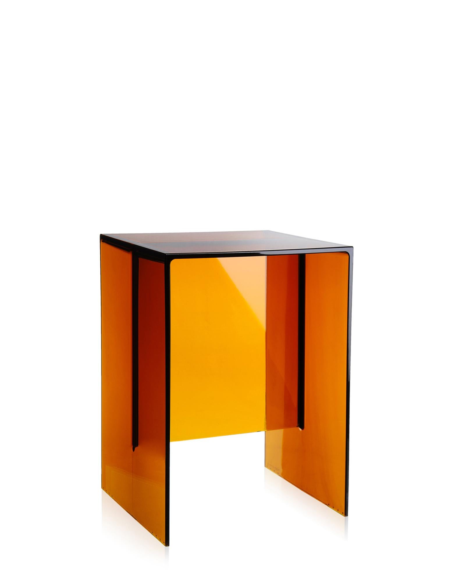 Monolithic stool/table made of transparent plastic, with a thickness that emphasises its geometric purity. A practical, functional and versatile accessory, for use anywhere in the home.

Dimensions: Height 18.5 in.; Width 13 in.; Depth 10.75 in.;