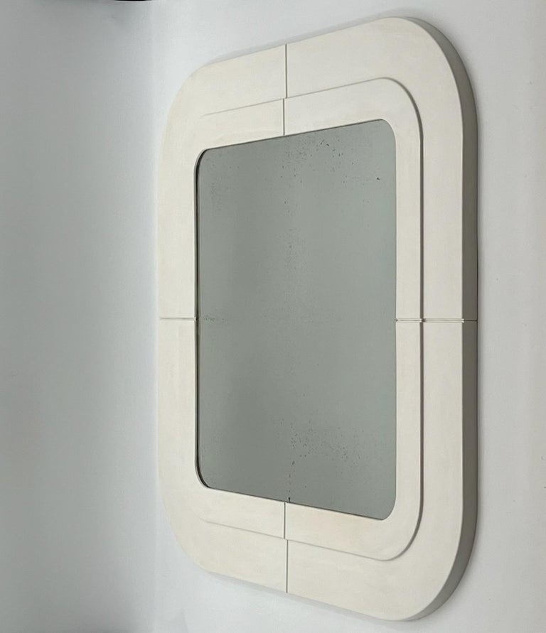 Kartell Mirror by Anna Castelli - Vintage Design Icons - 1960s at